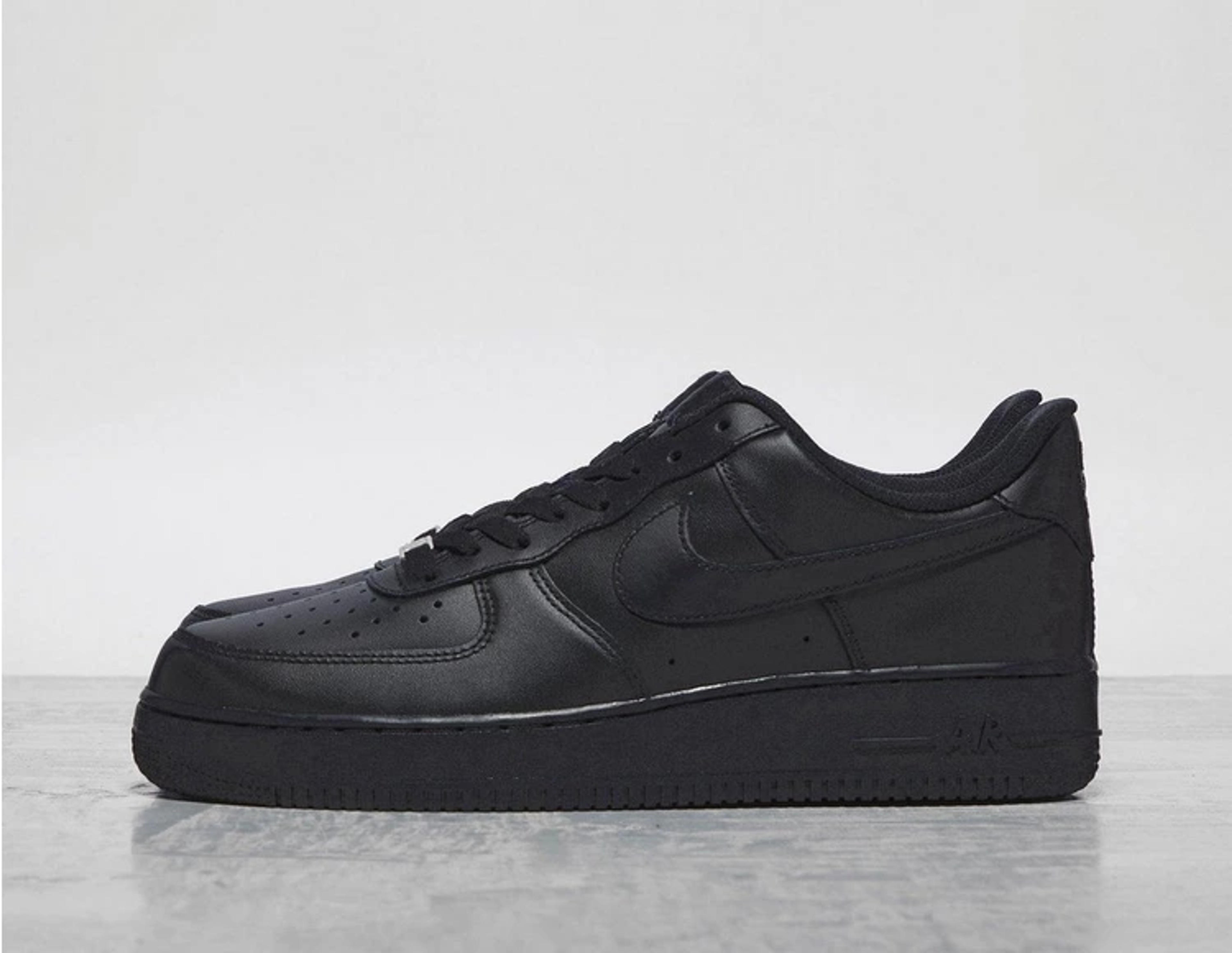 Black Nike Air Force 1 Low | Footpatrol