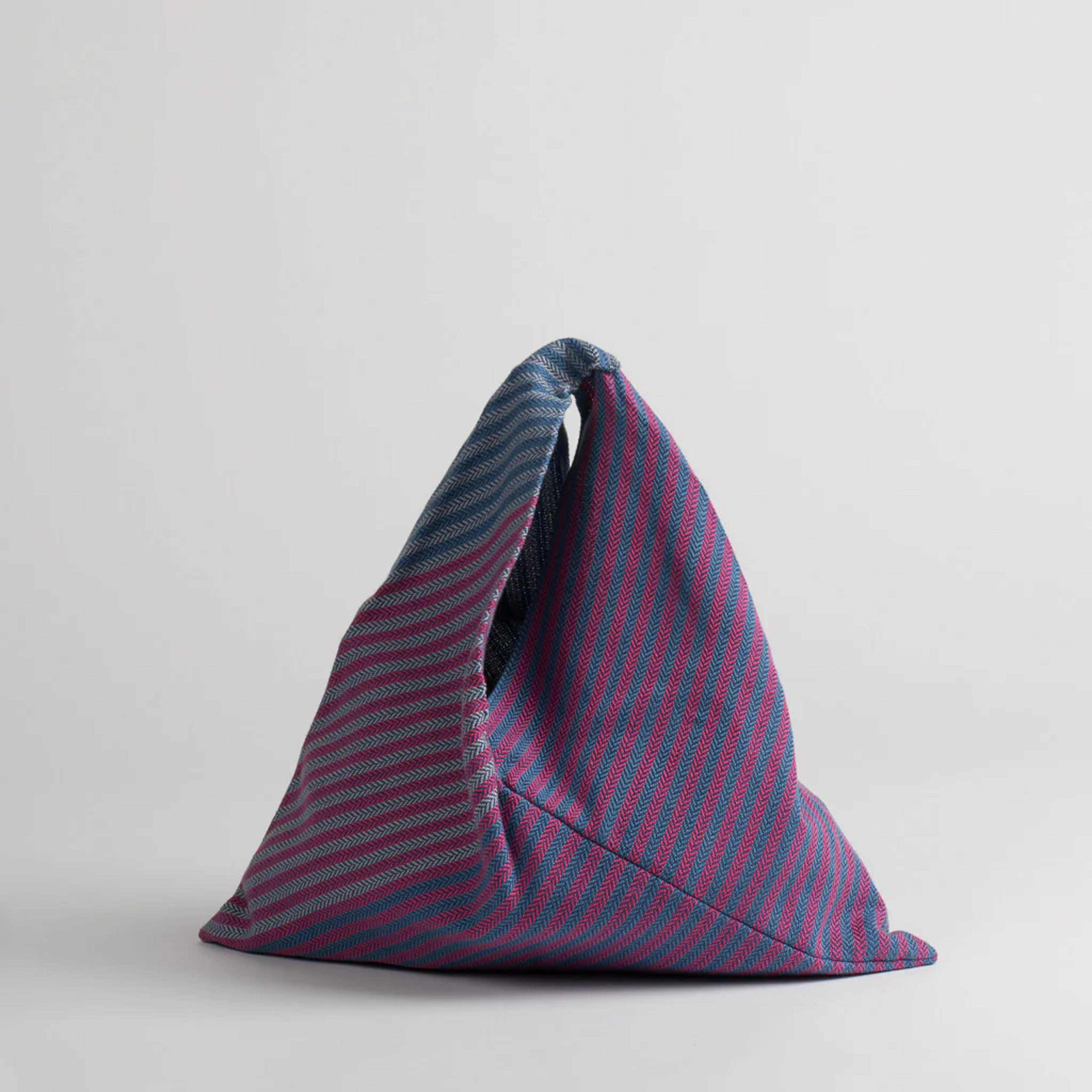 Hand woven cotton Azuma bag (S) - dark pink & blue – wabizest