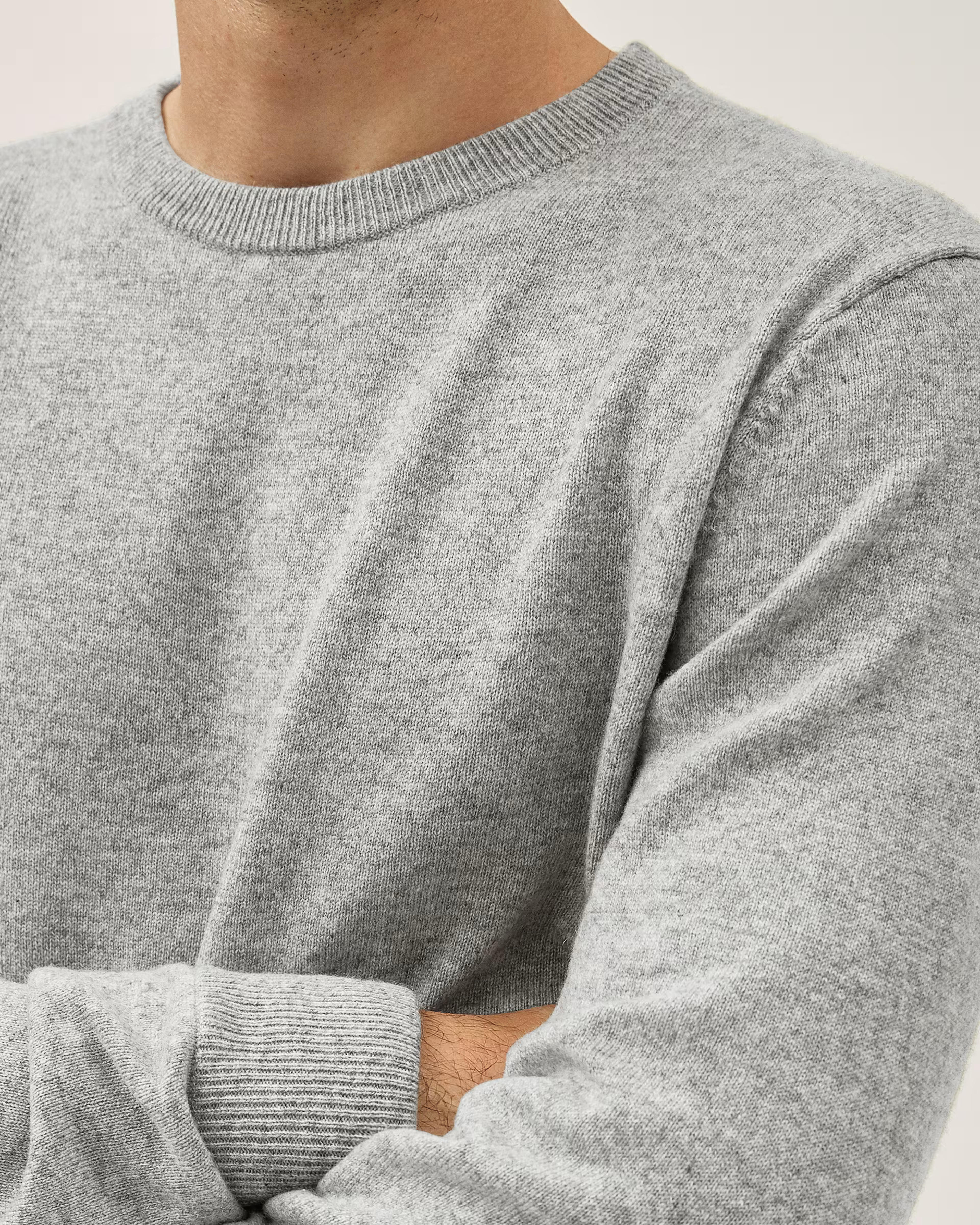 The Grade-A Cashmere Crew Heathered Grey – Everlane