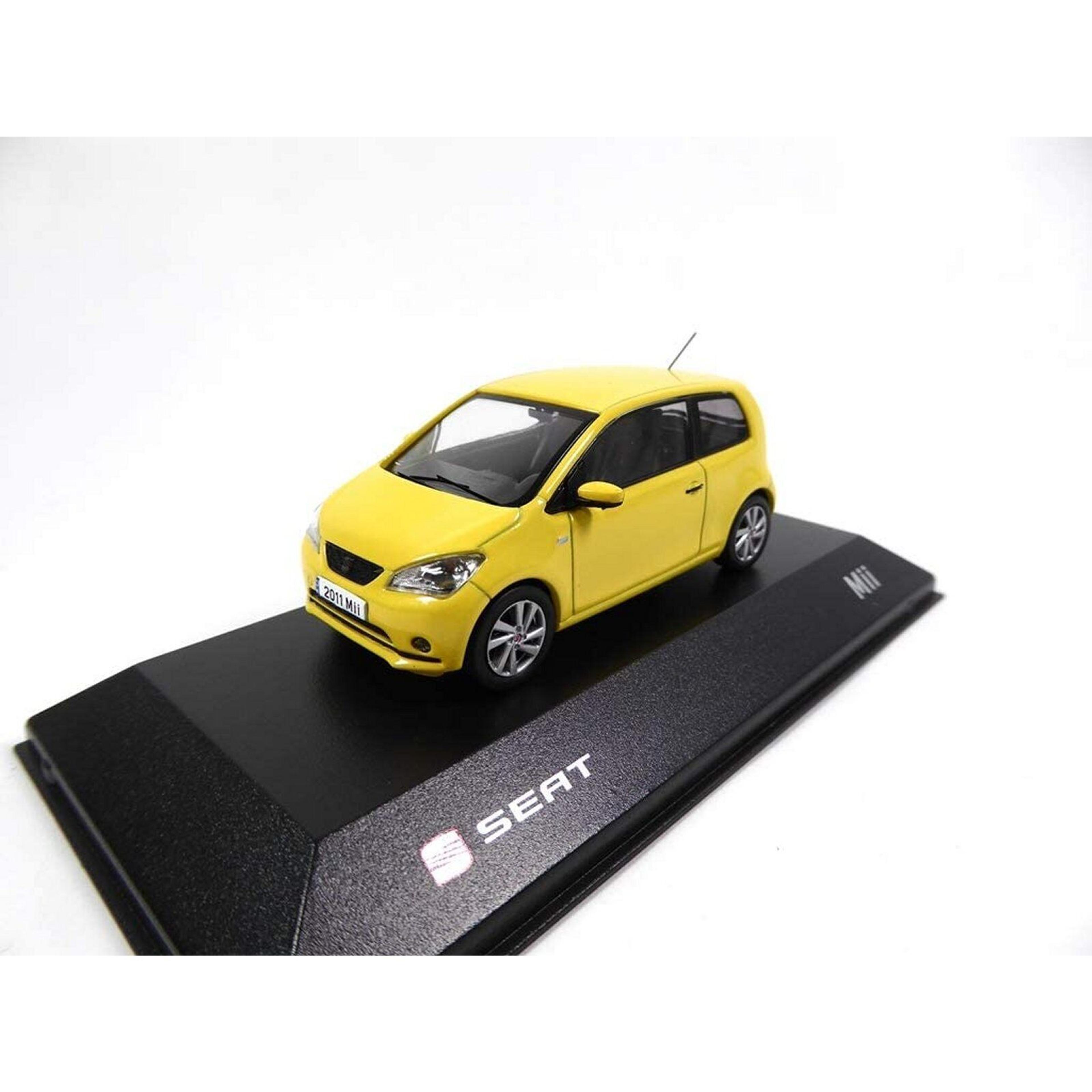 1:43 Seat Mii Seat Dealer Packaging by Ex Mag in Yellow SEAT25 Model Car