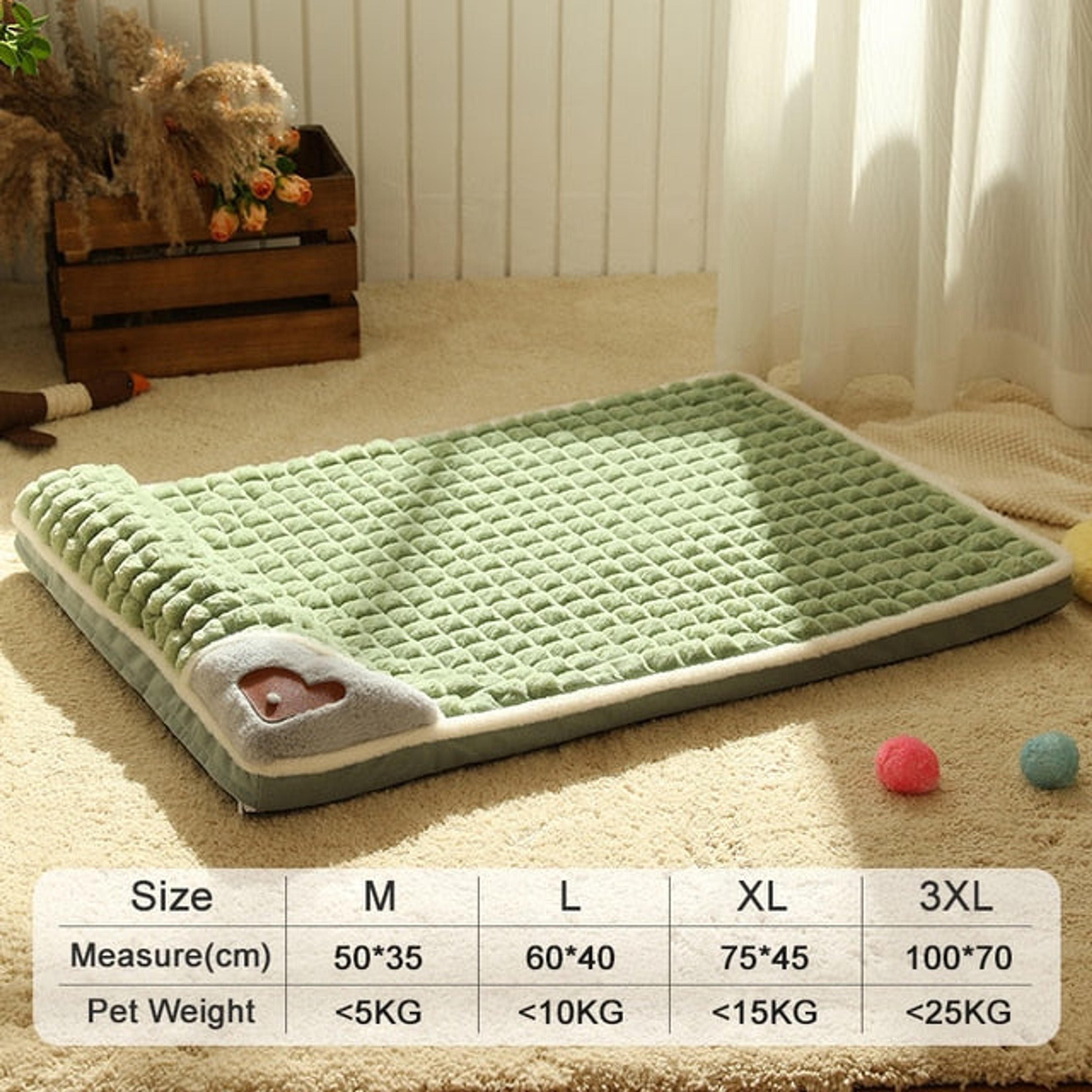 Waggfluence Winter Super Warm Thickened Washable Dog Mat for Small Med