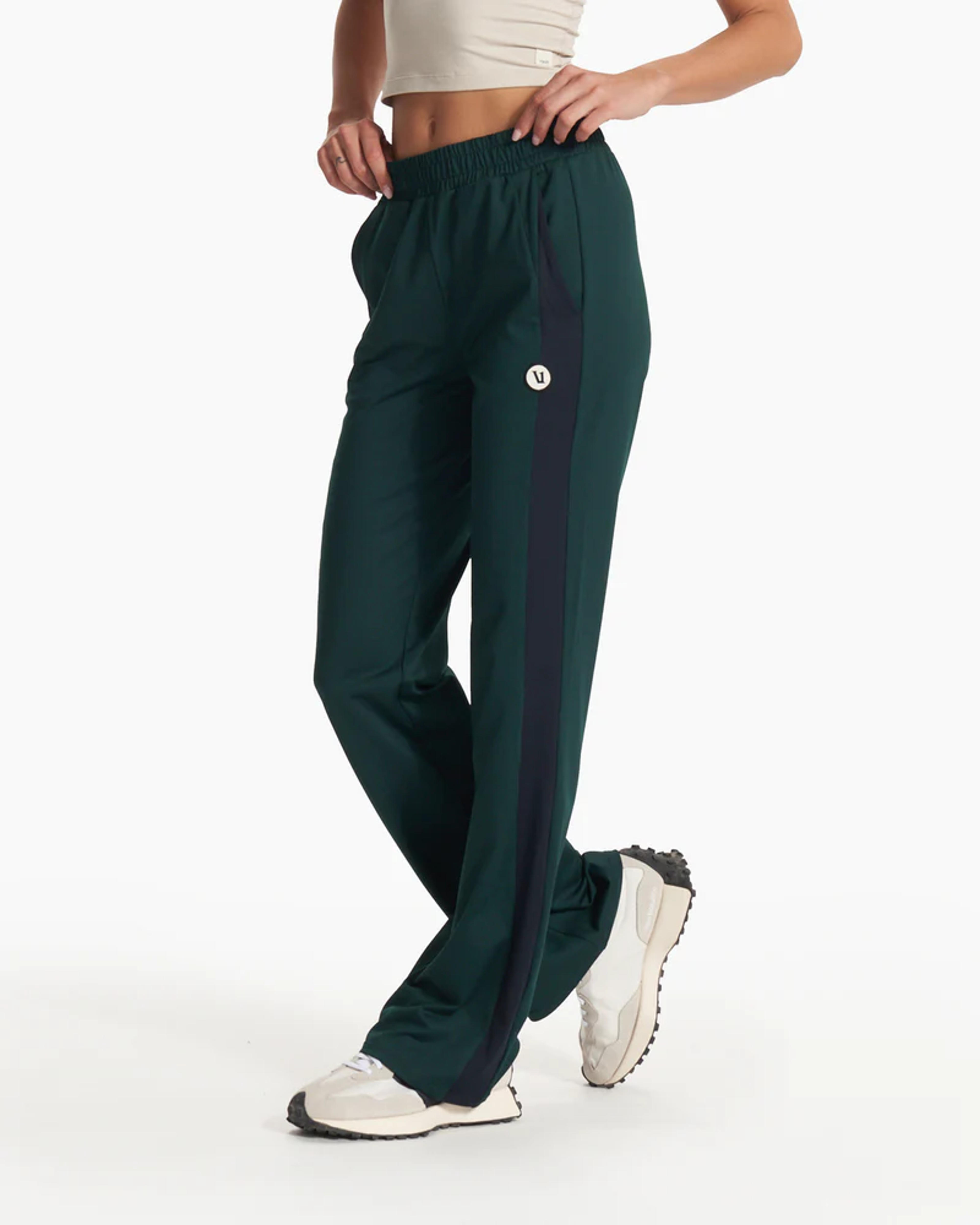 Courtside Track Pant | Women's Grass Straight-Leg Pants | Vuori