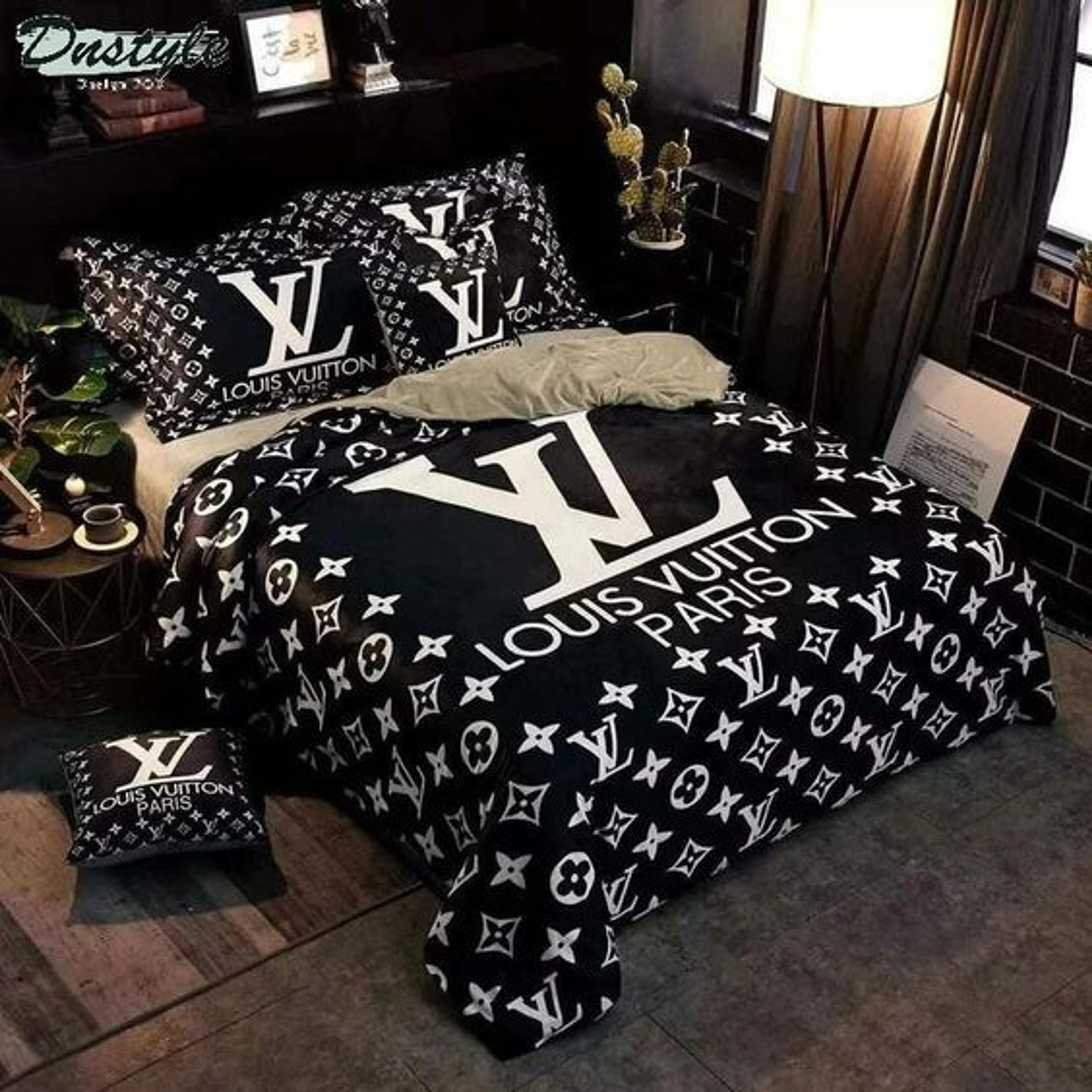 Louis vuitton 18 bedding set #1 (duvet cover & pillowcases) Bedding Sets