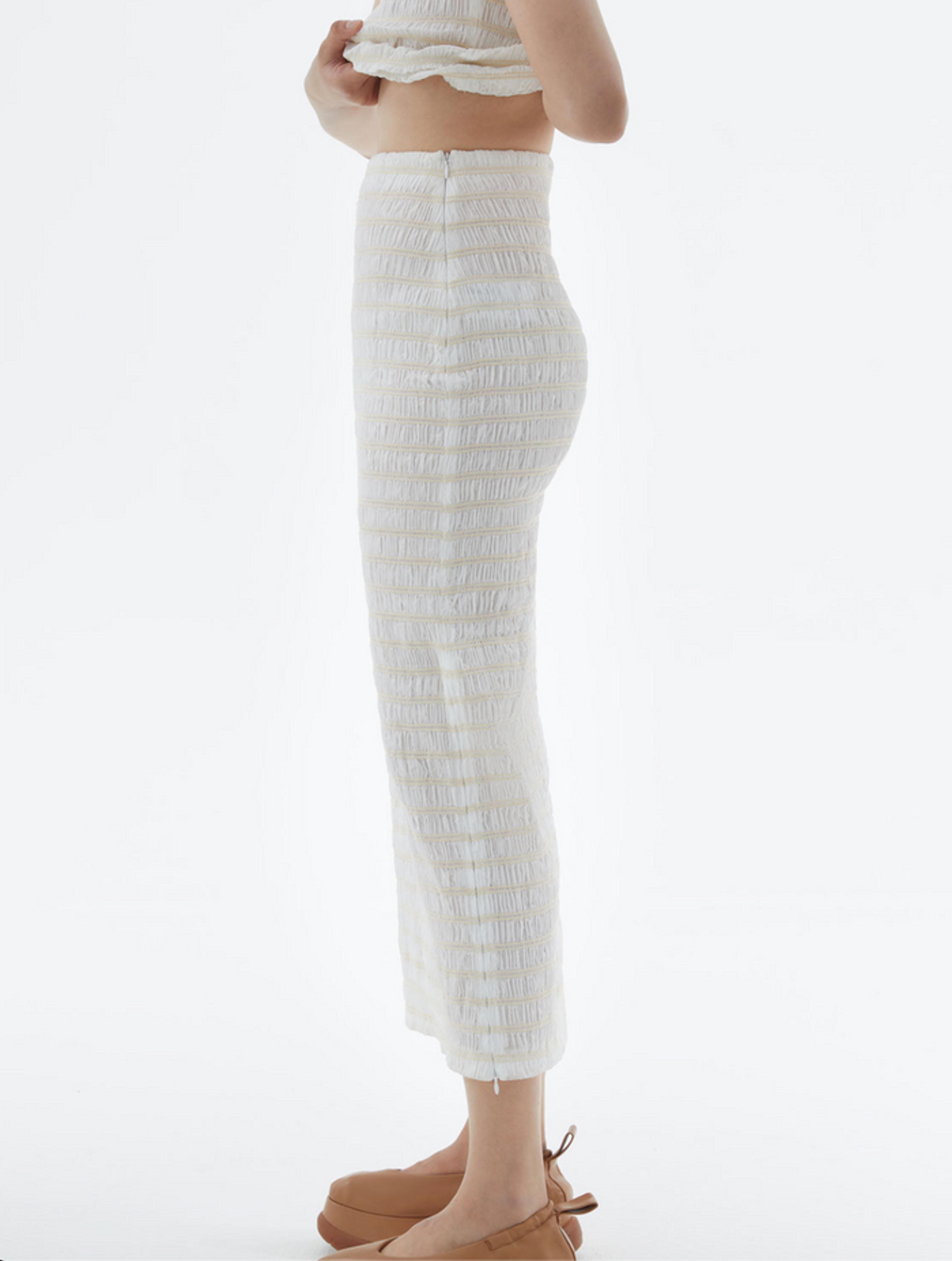 SUNNEI EMBROIDERED CREAM STRETCH SKIRT - t.a.