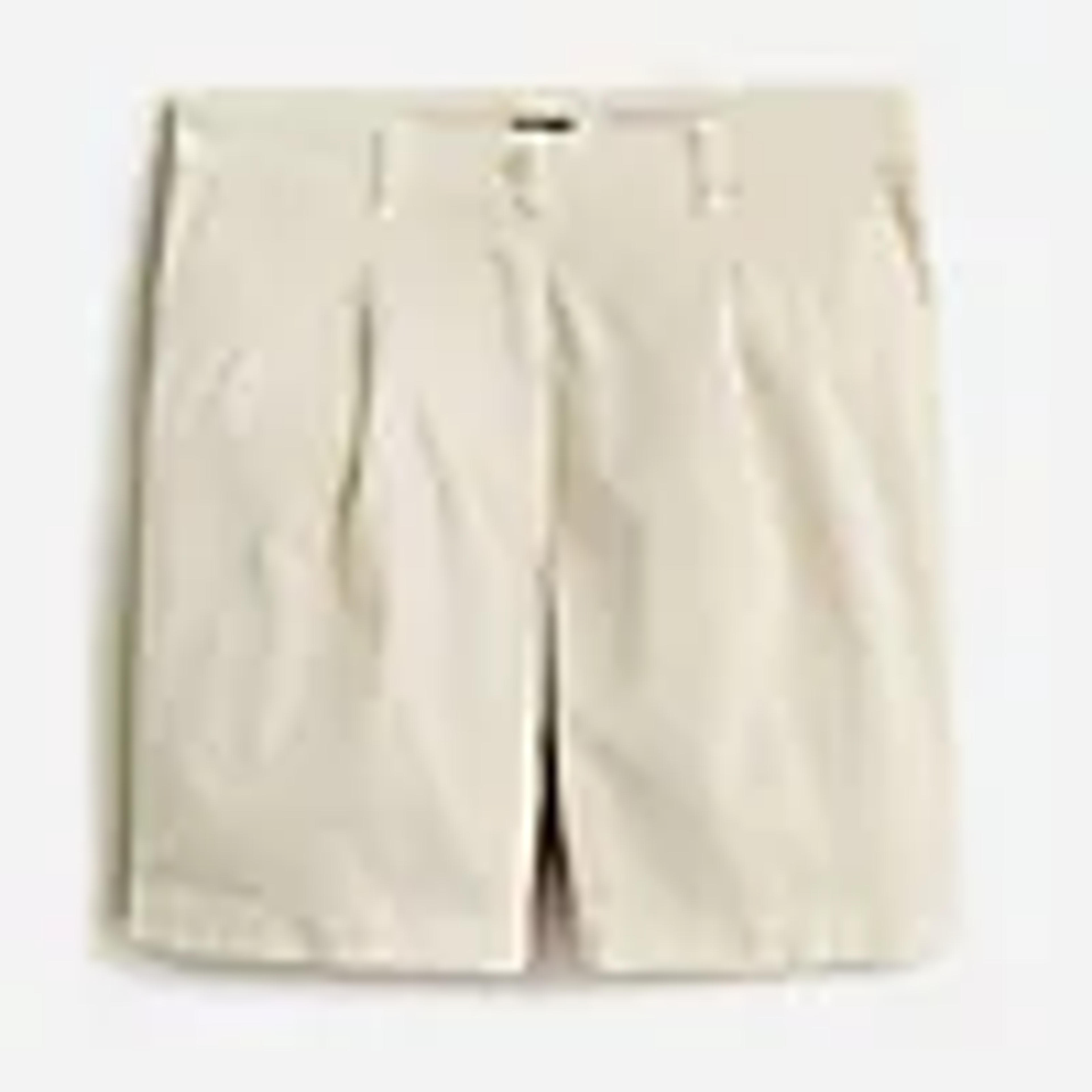 Pleated capeside chino short