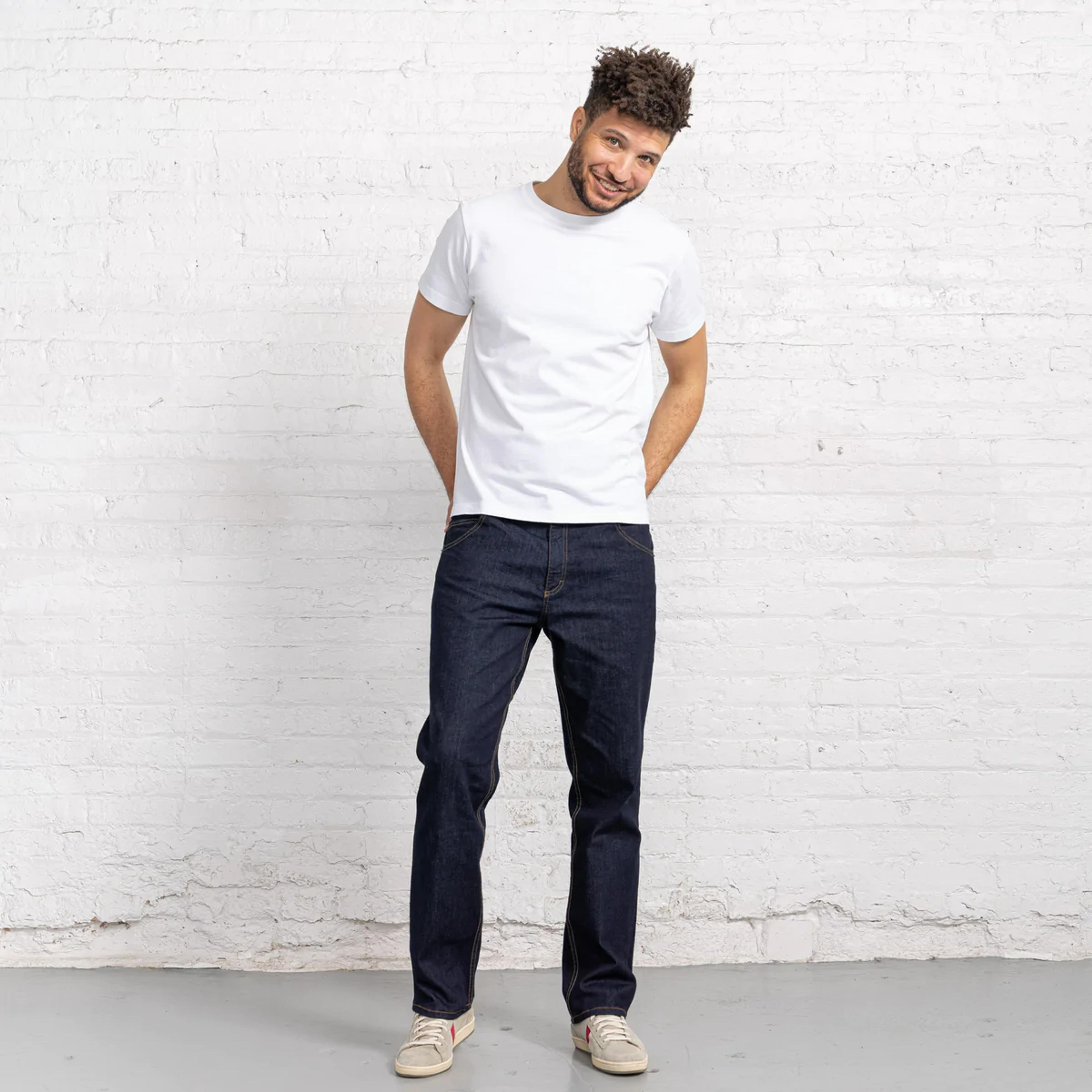 Relaxed Fit Dark Wash