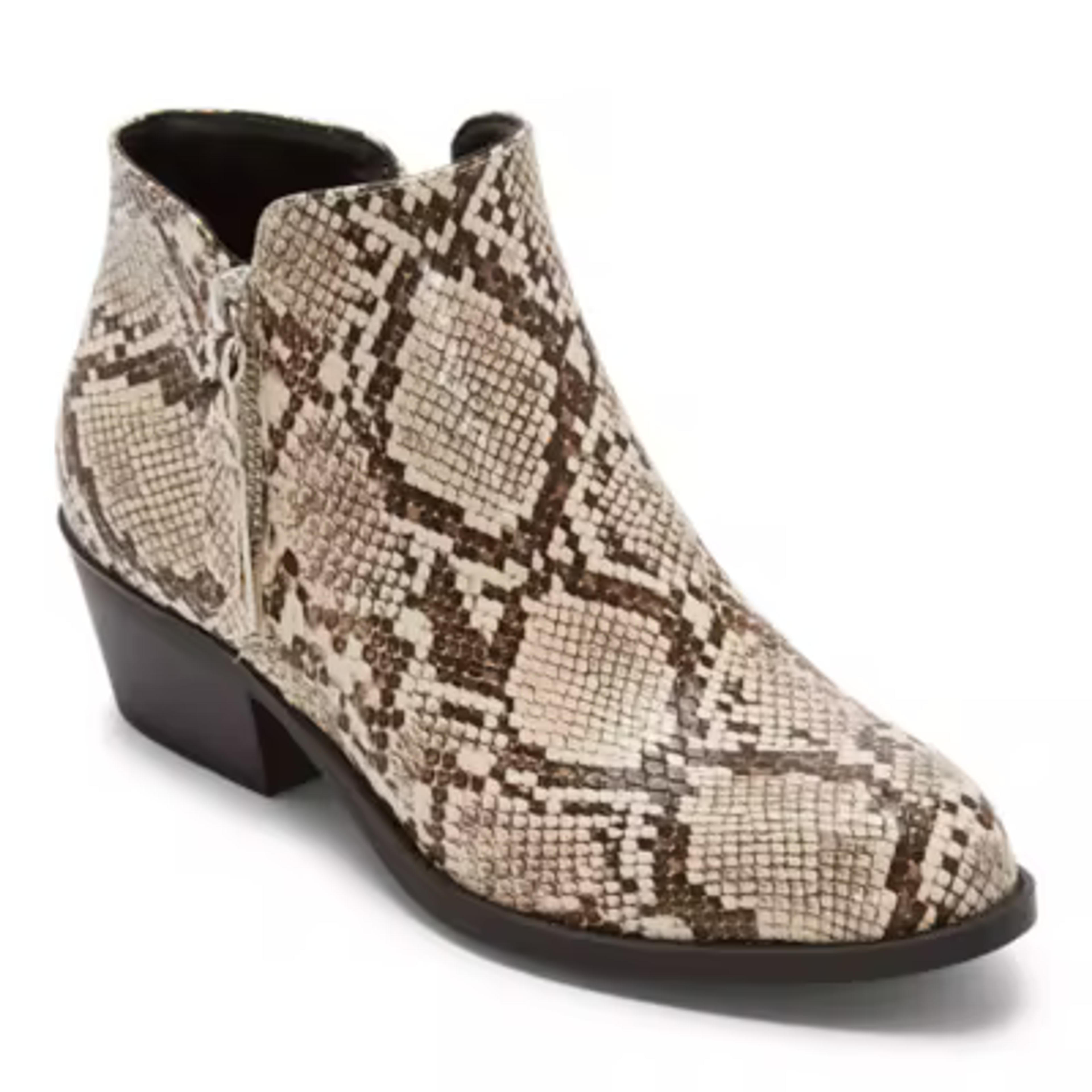 Arizona Womens Canyon Block Heel Booties - JCPenney