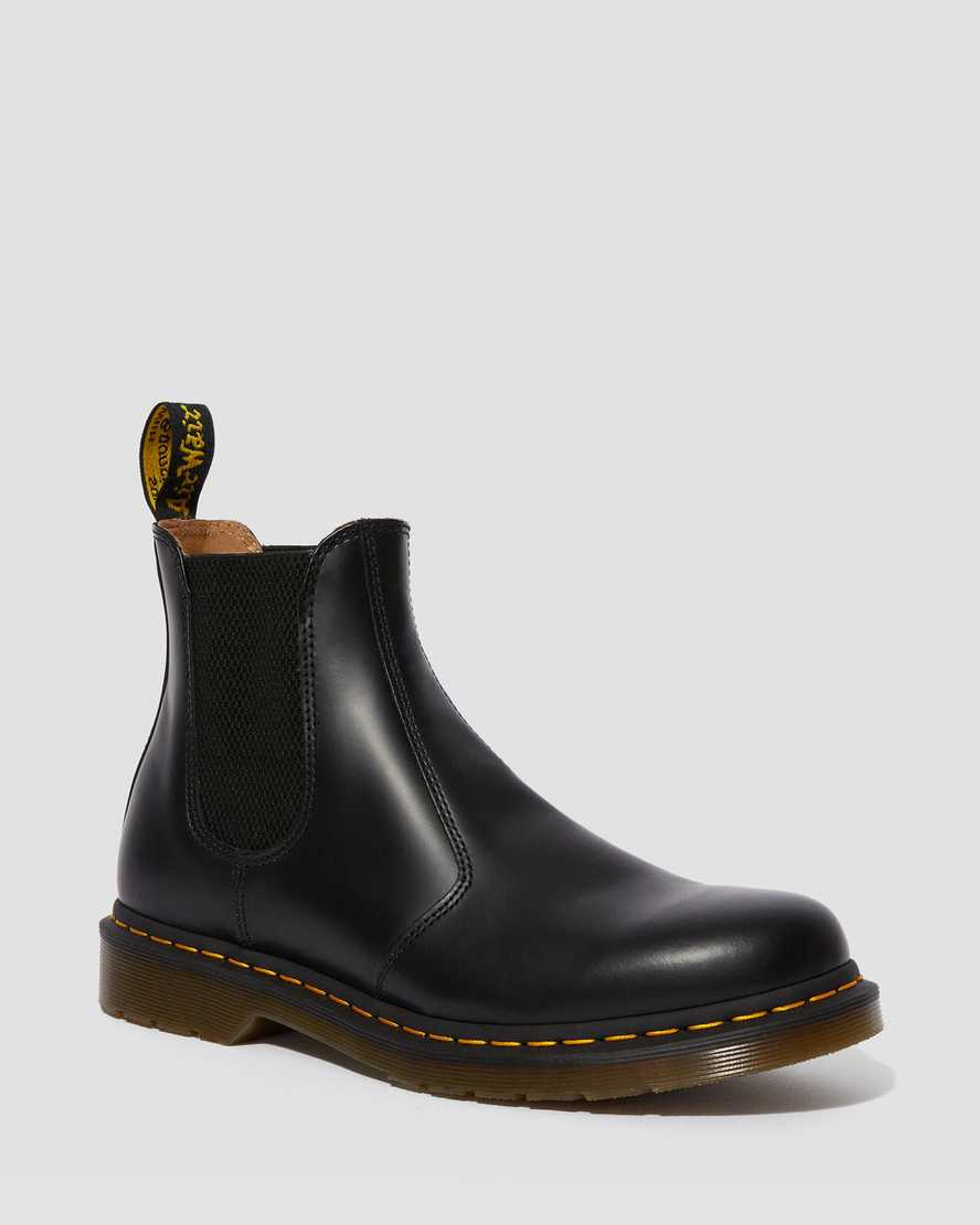 2976 Yellow Stitch Smooth Leather Chelsea Boots | Dr. Martens