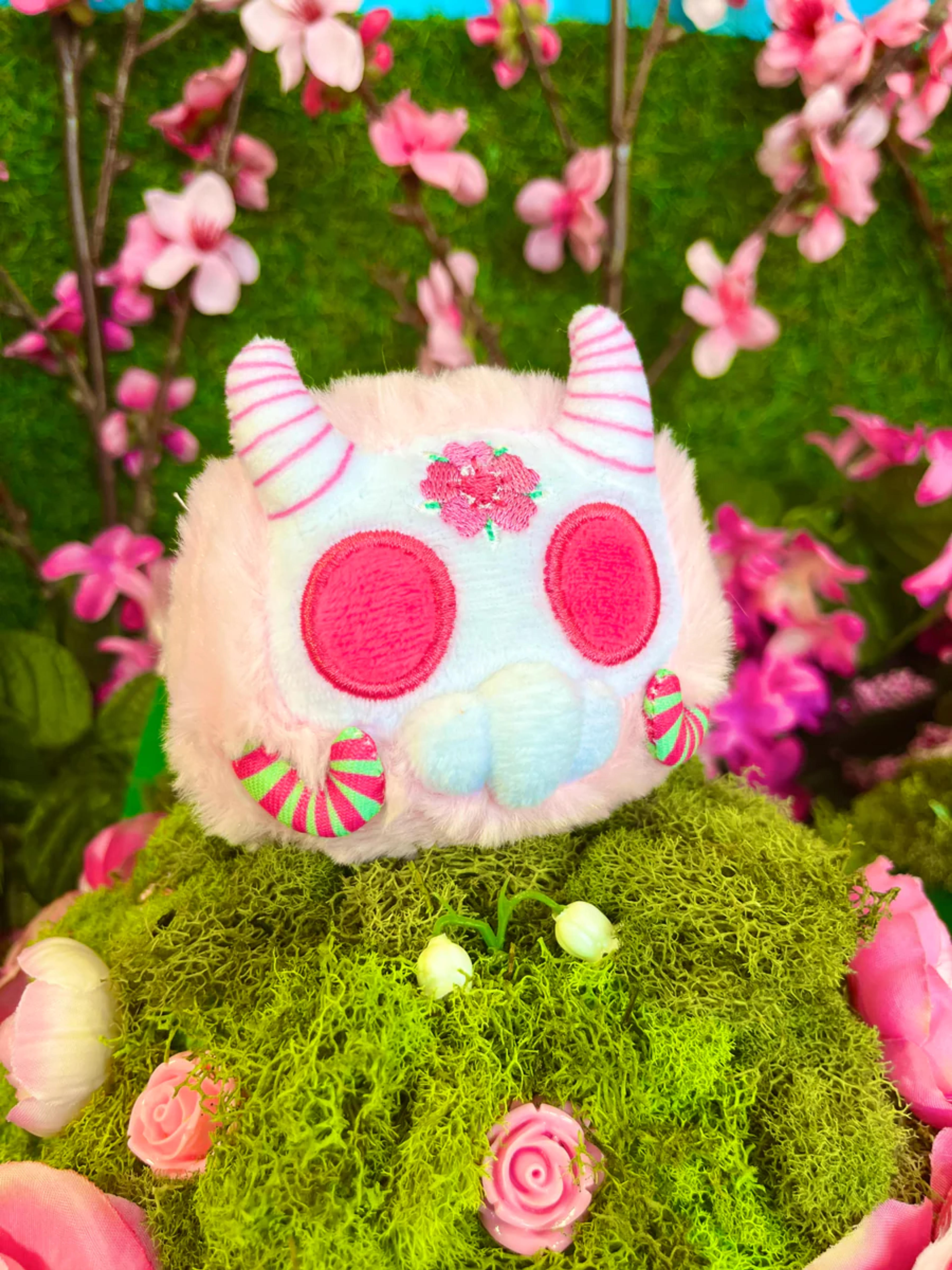 Sakura Gloomble Mini Plush B GRADE – Carys Cuttlefish