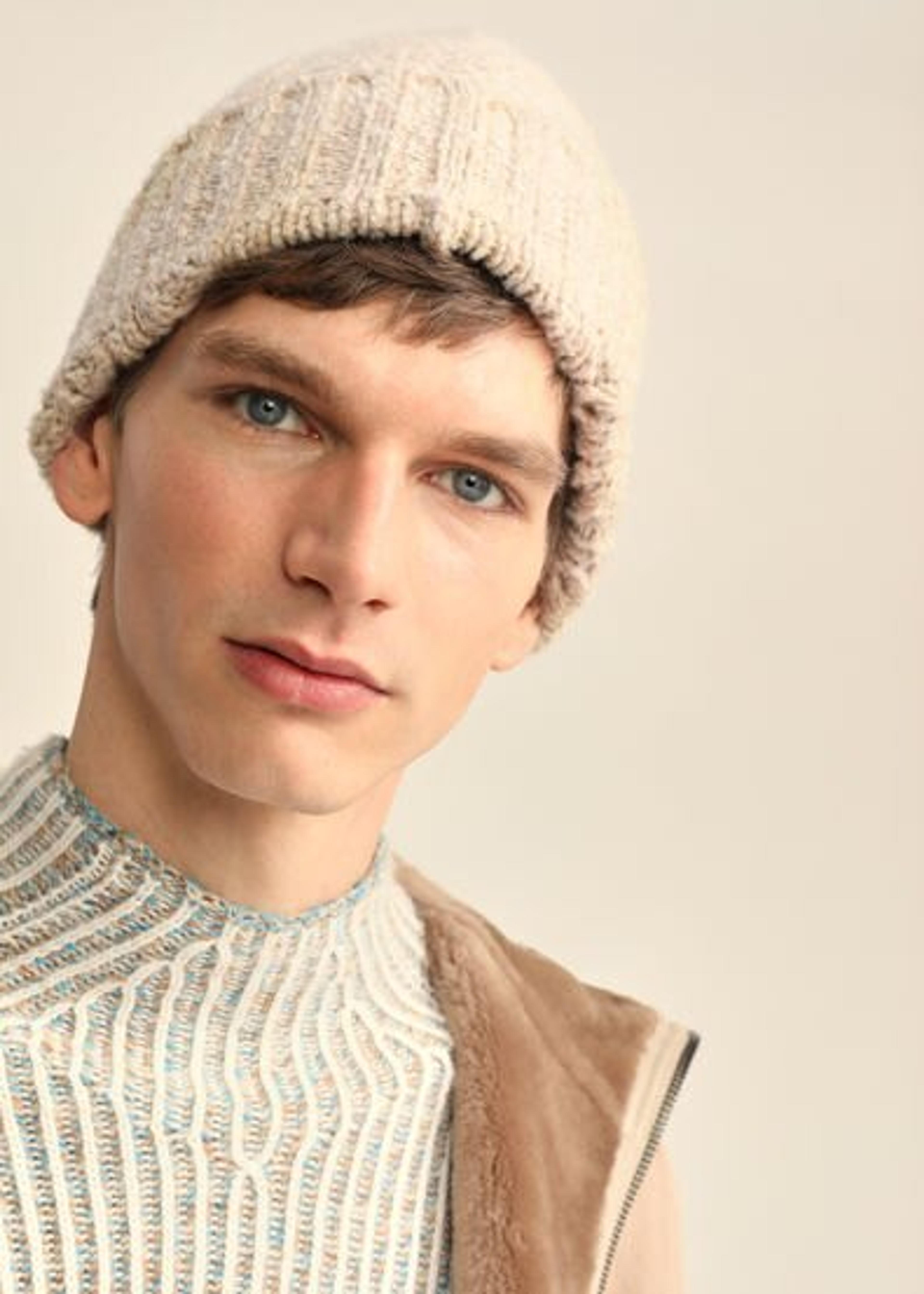 Snow Wander Beanie in Cashmere Sandi Beige | Loro Piana