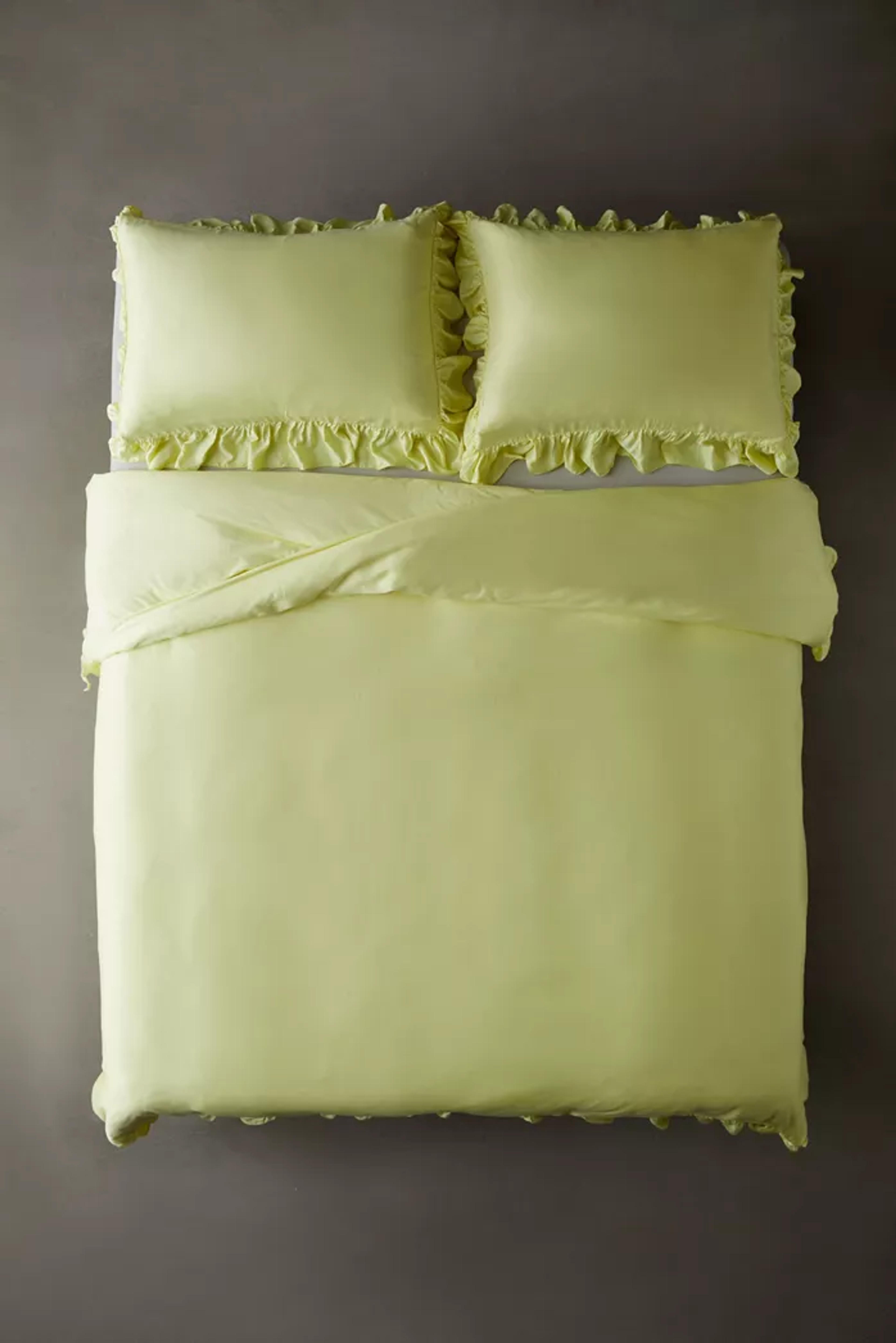 Sateen Ruffle Detail Duvet Cover | Urban Outfitters