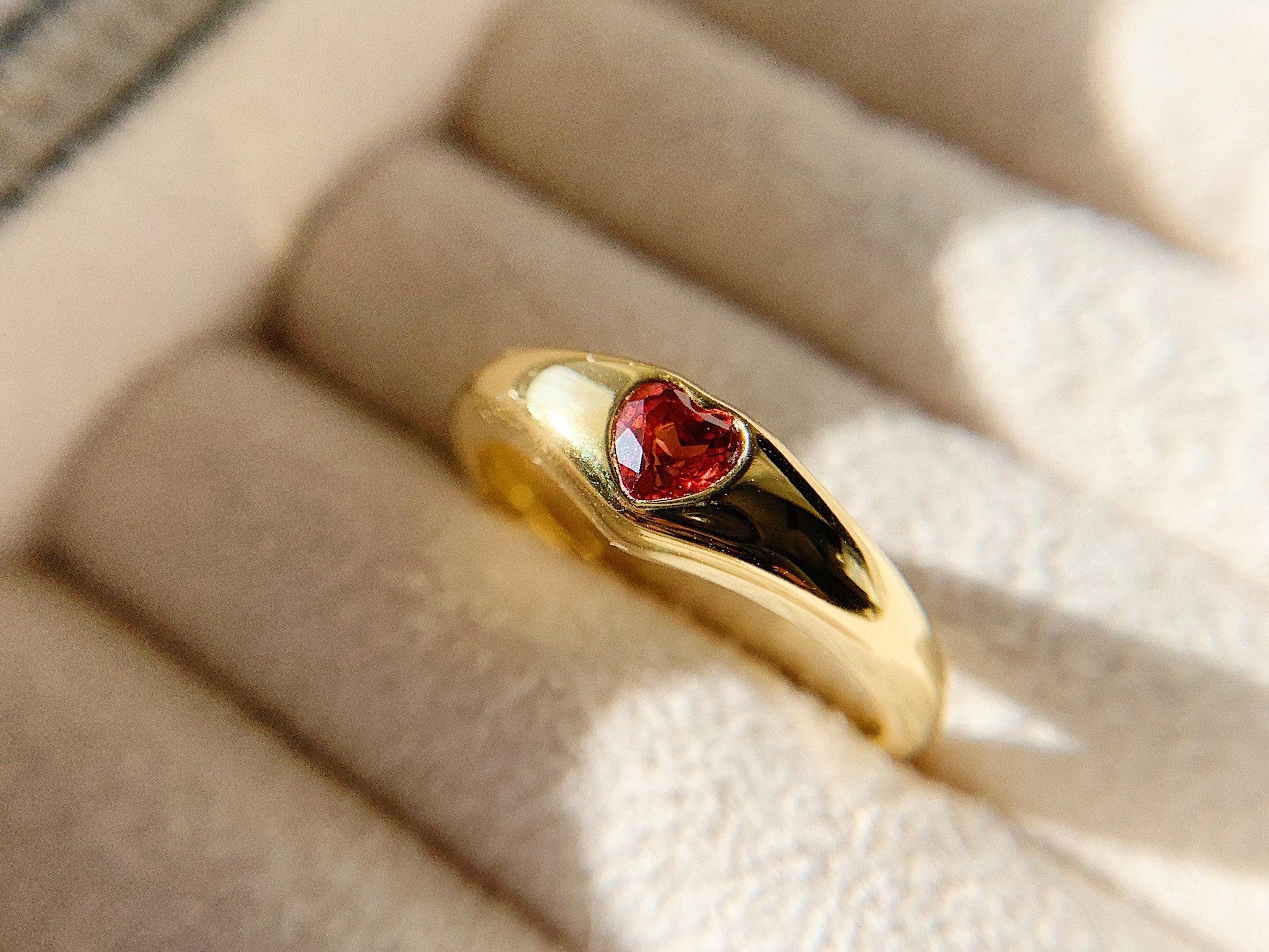 Heart Garnet Gold Ring, Garnet Signet Ring, Heart January Birthstone Ring, Adjustable ring, Garnet Stackable Ring, Valentine's Day Ring