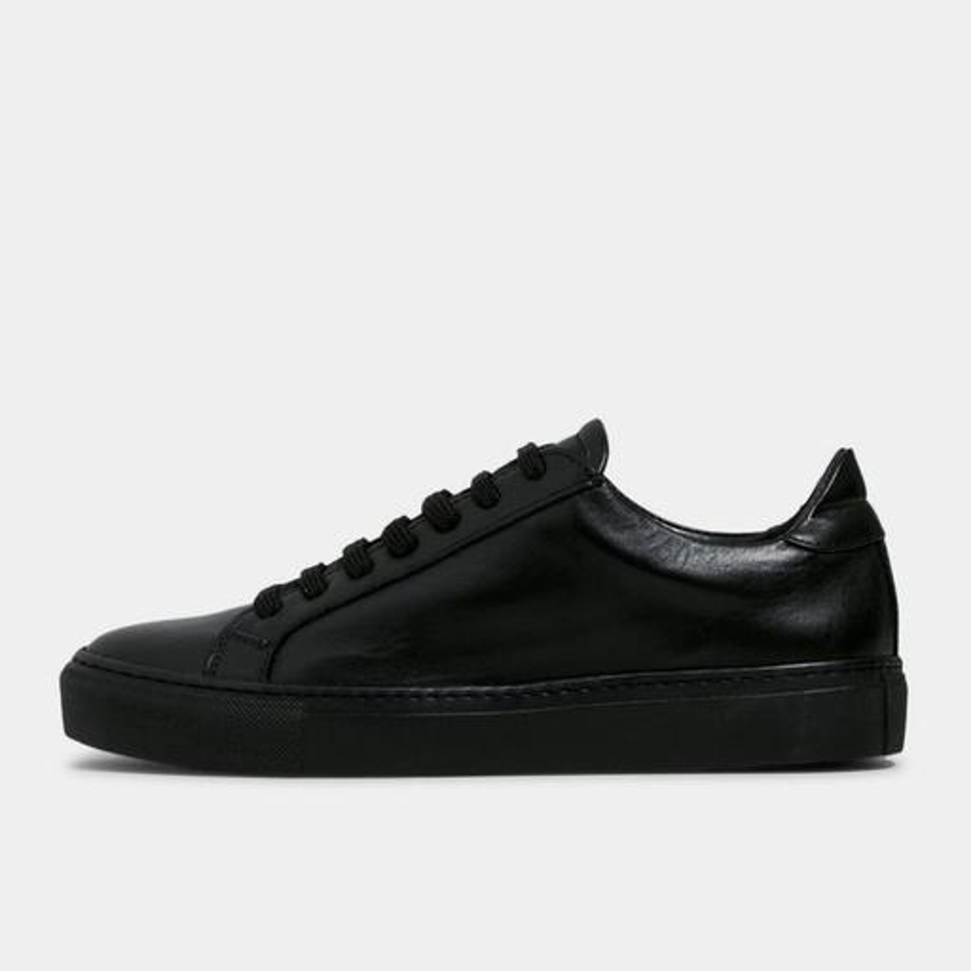 Type - Black/Black Leather | Shoes