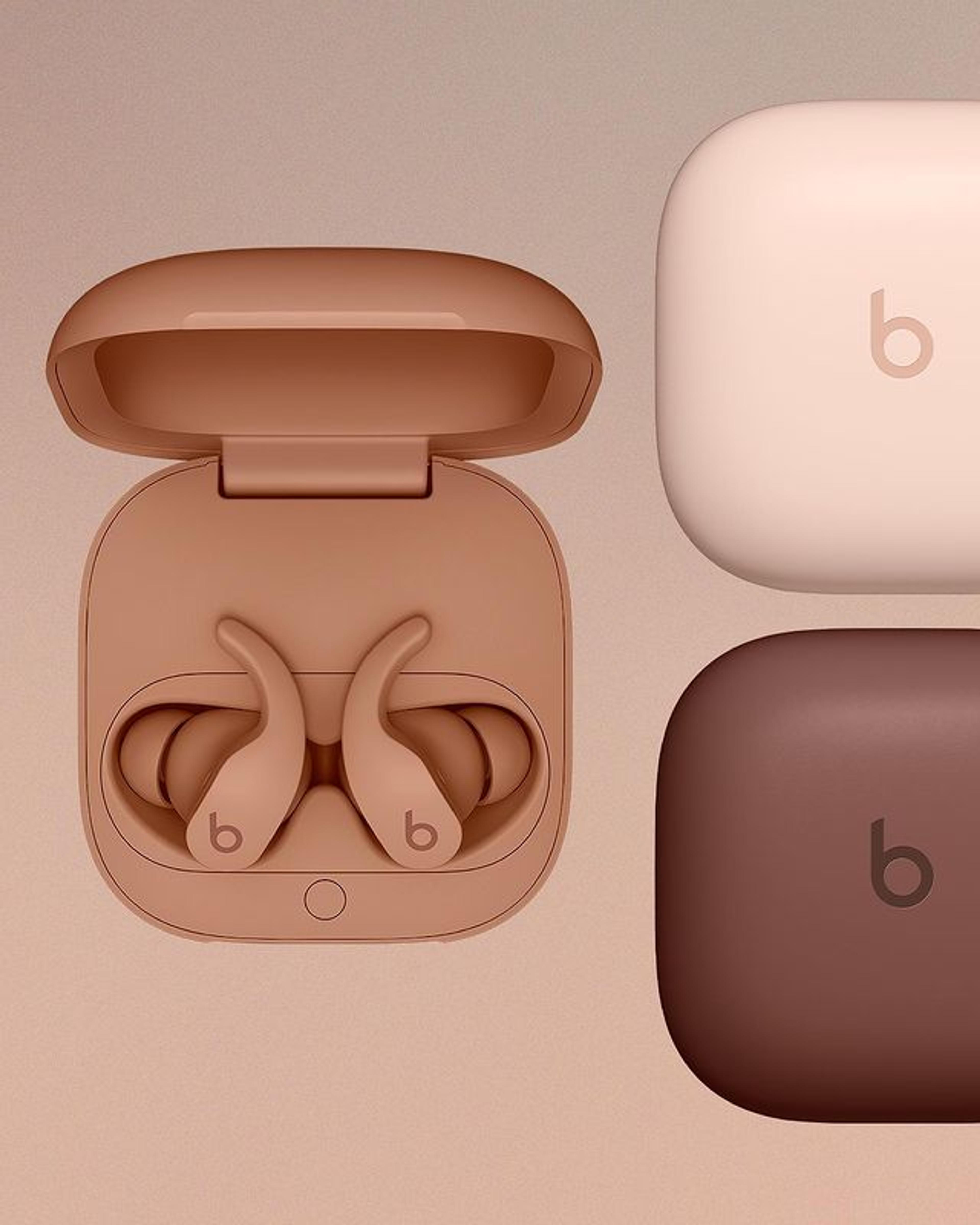 Beats by Dre on Instagram: “True wireless earbuds that can actually keep up with @kimkardashian.  Engineered for an active lifestyle, Beats Fit Pro feature an…”