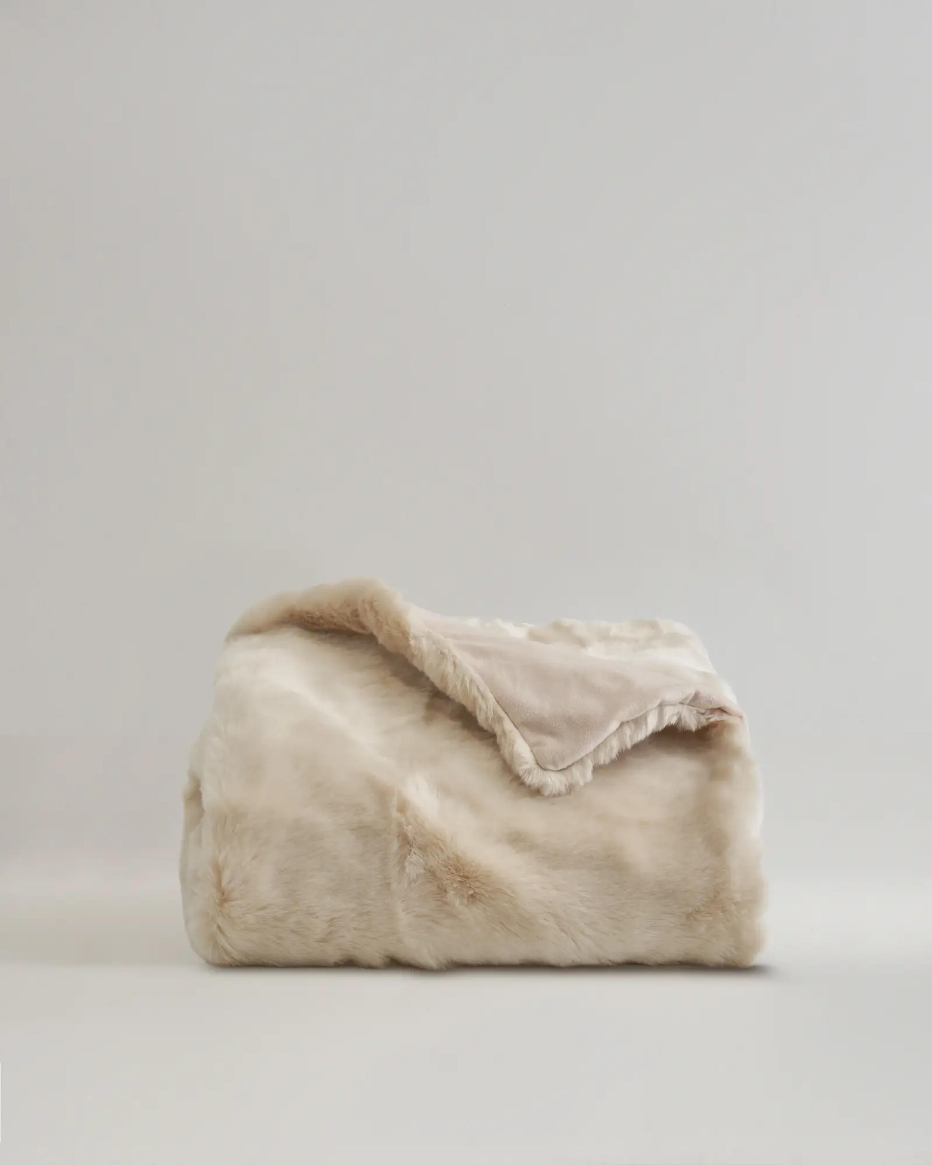 Luxe Faux Fur Throw