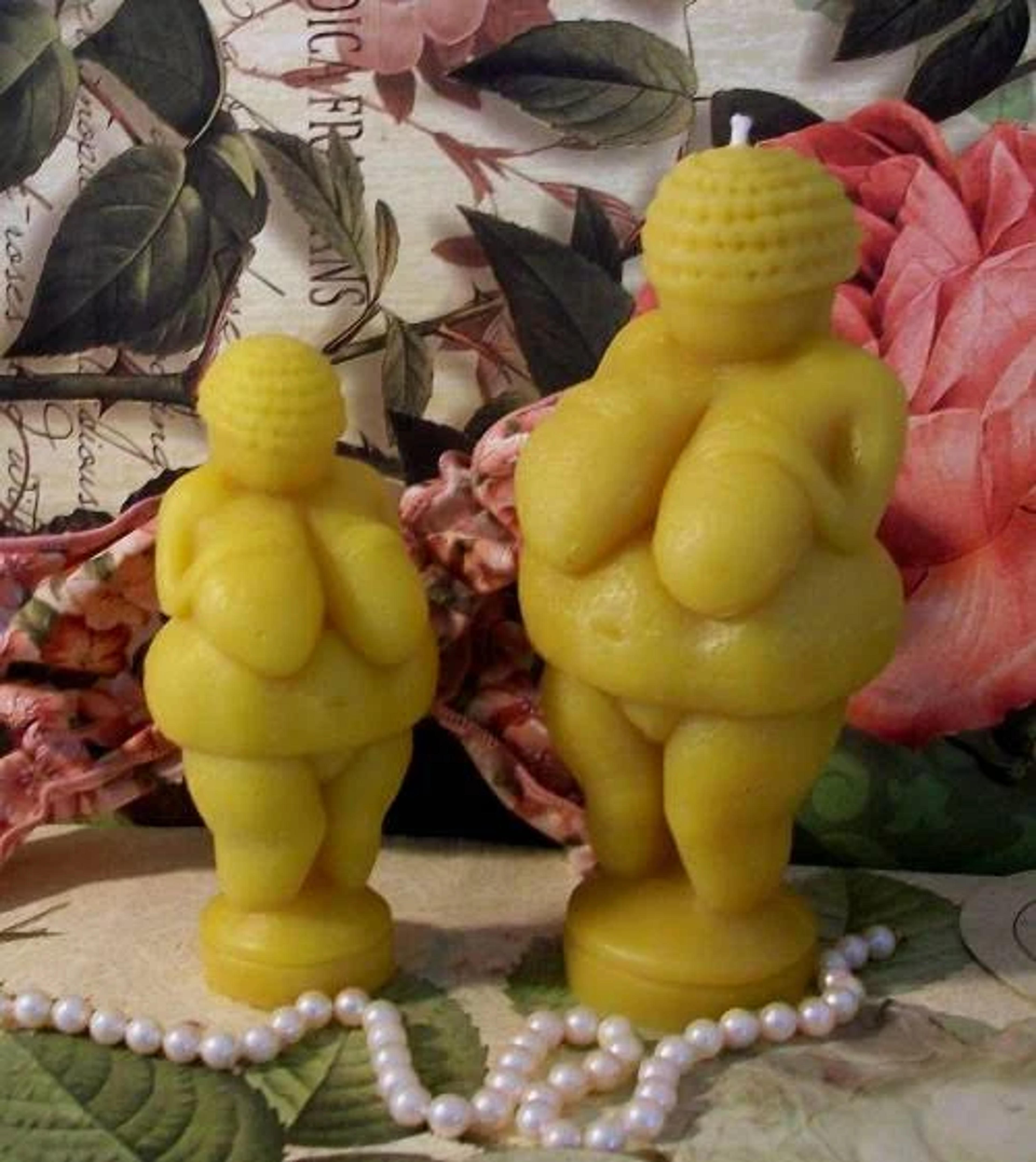 Free USA Shipping Beeswax Venus of Willendorf Candle Small
