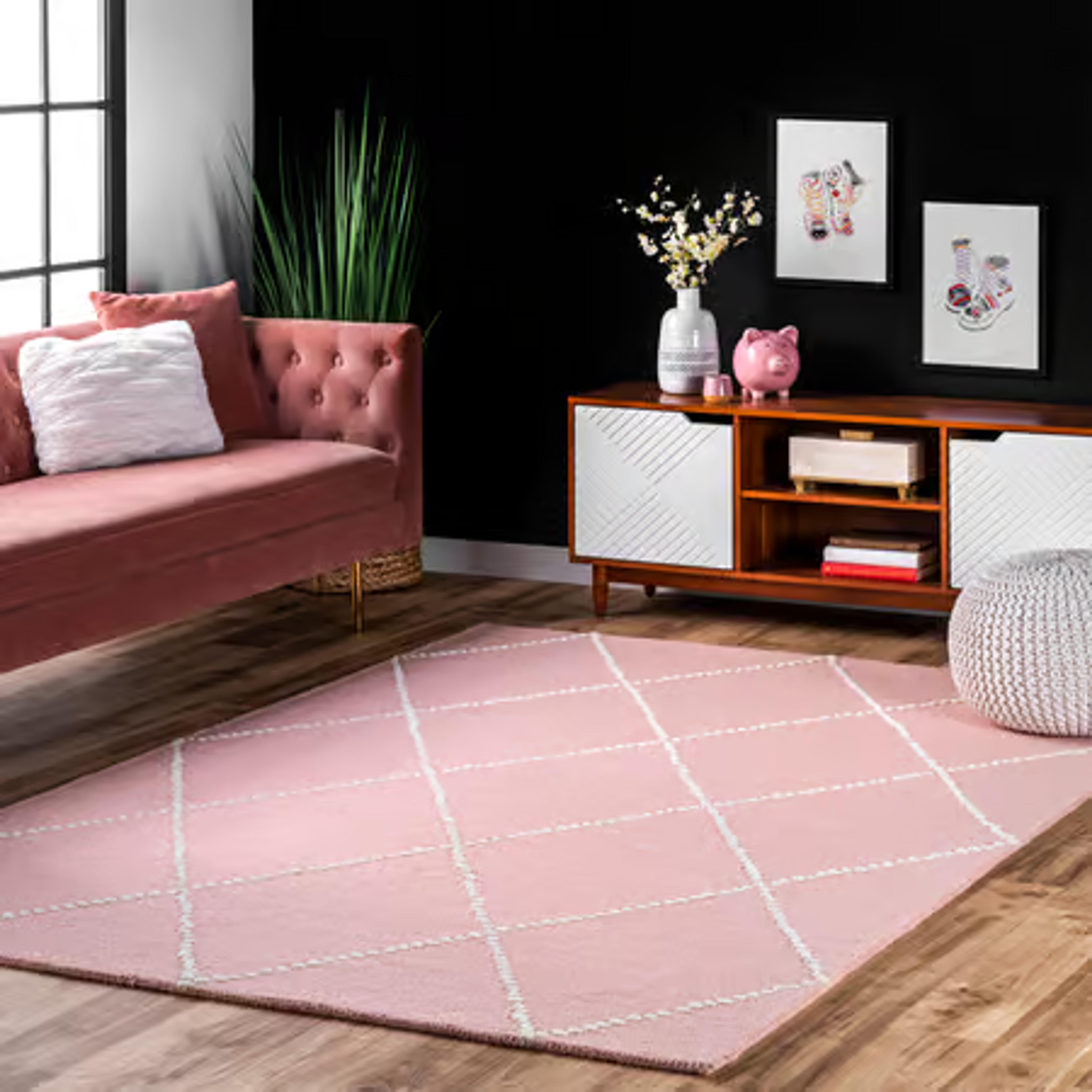 Tuscan Dotted Diamond Trellis Nursery Baby Pink Rug