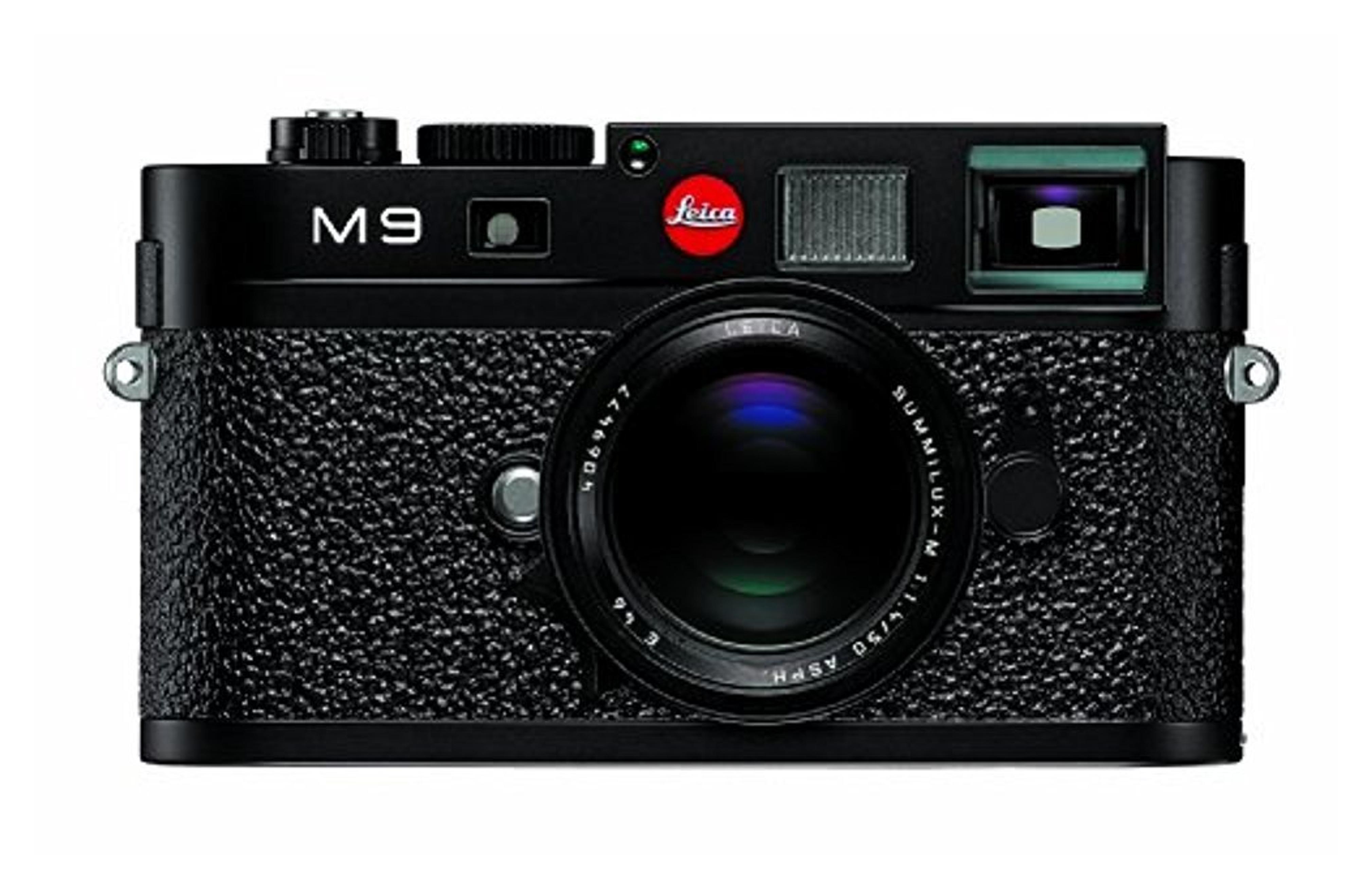 Leica M9 18MP Digital Range Finder Camera (Black, Body Only)