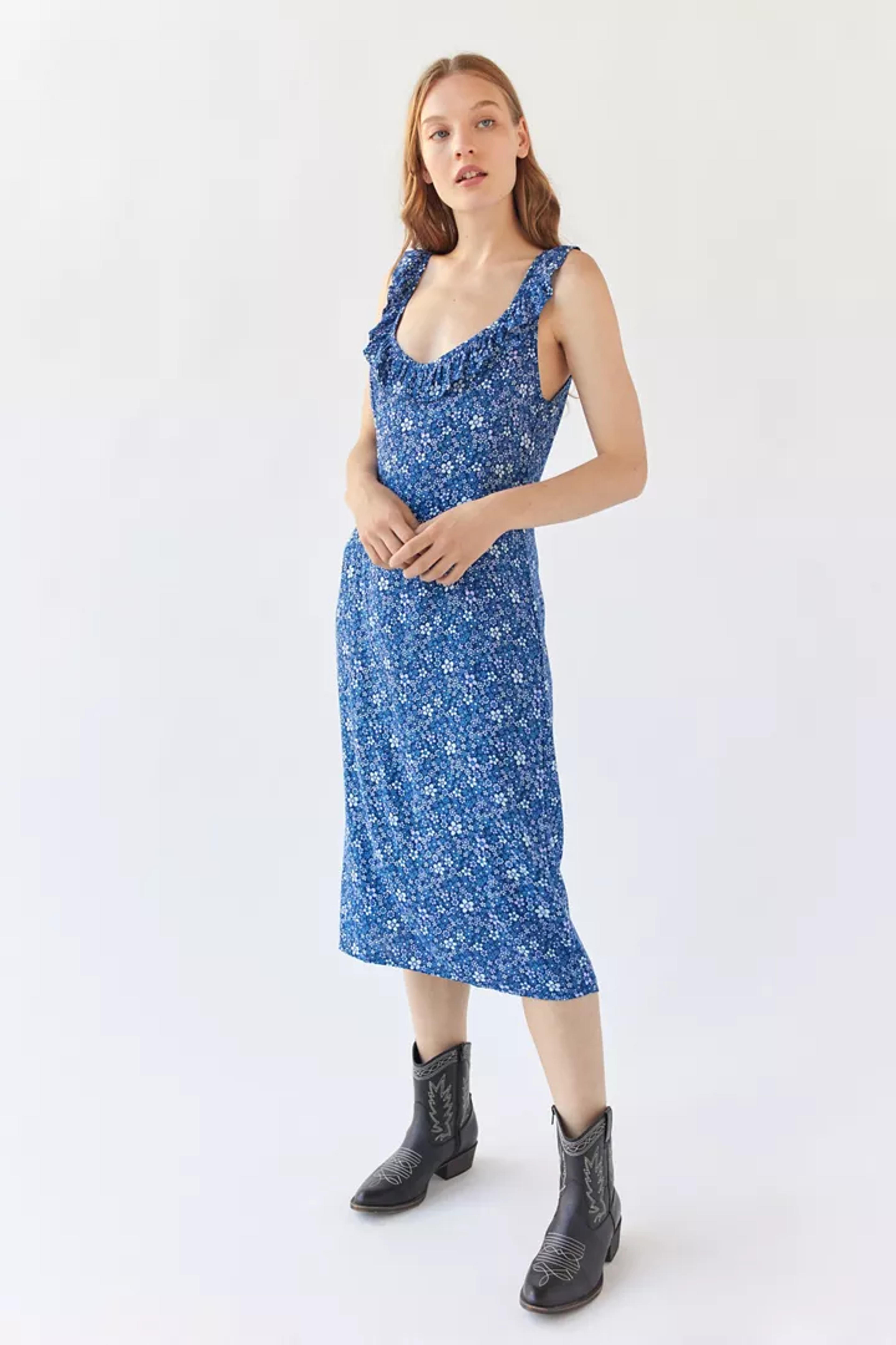 Motel Elleta Floral Midi Dress