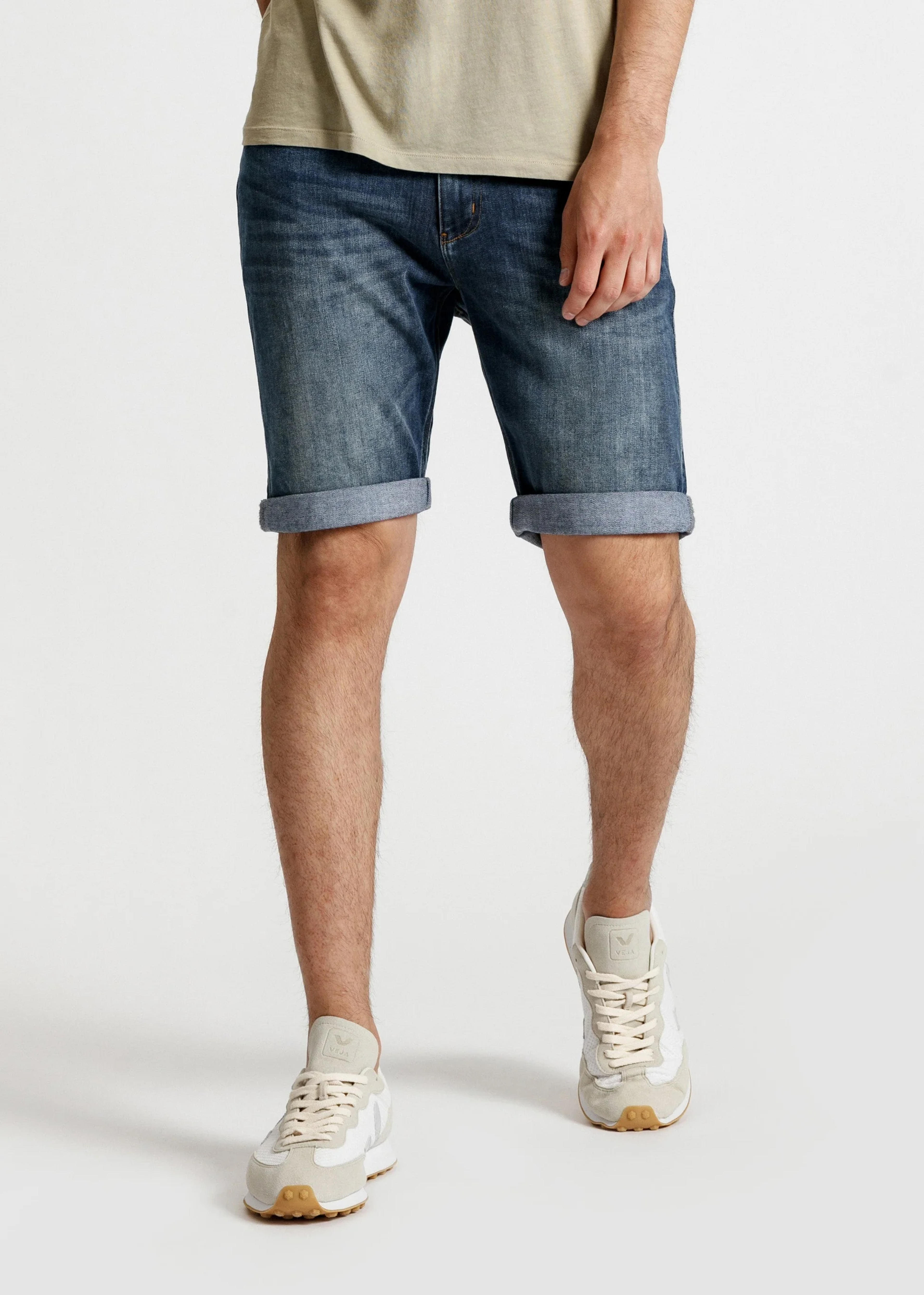 DUER Mens Performance Denim Commuter Short - Galactic