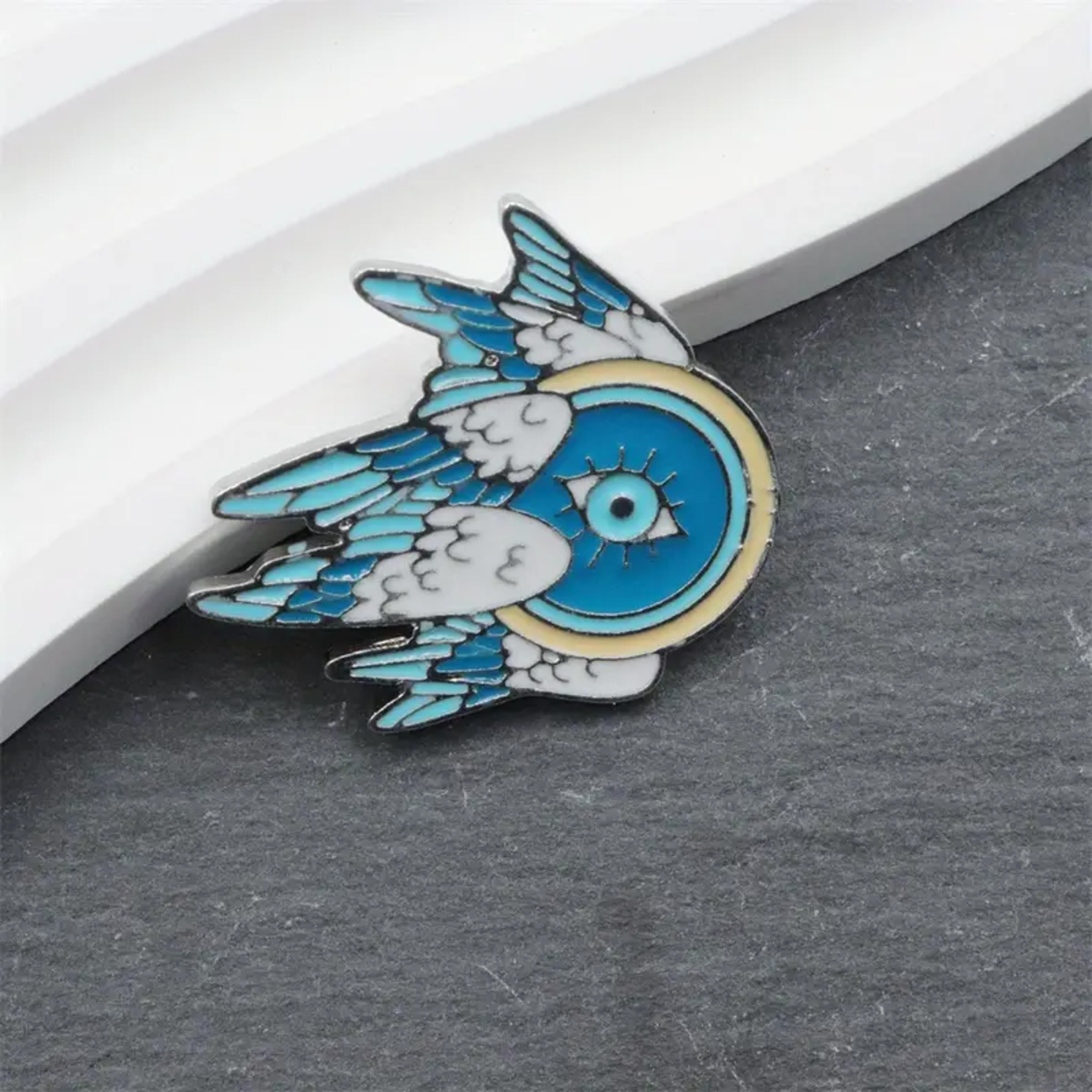 Eye-catching White Wing Feather Demon Badge For Men - Unique And Fun Accessory Pin - Temu Australia