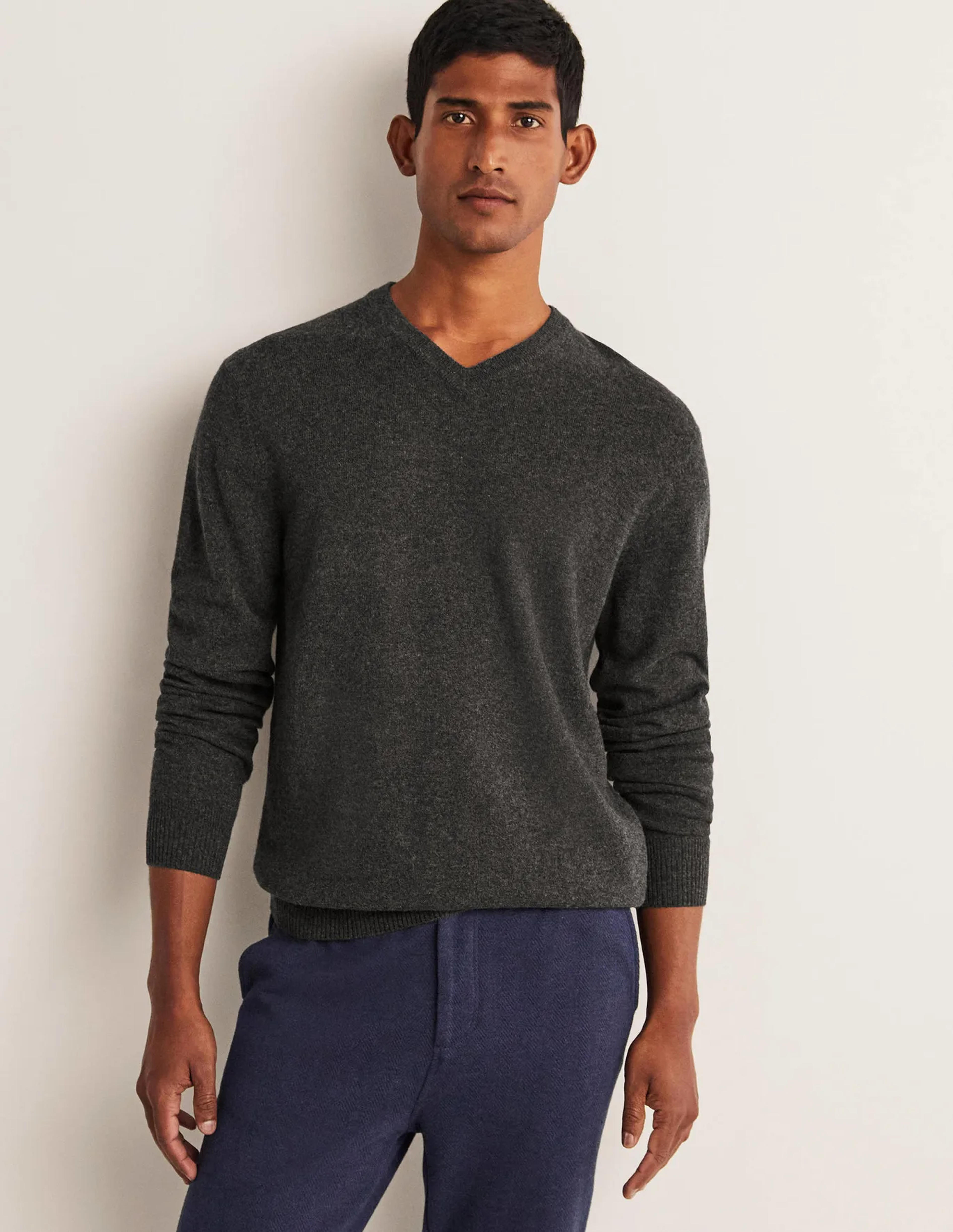 Cashmere V-neck