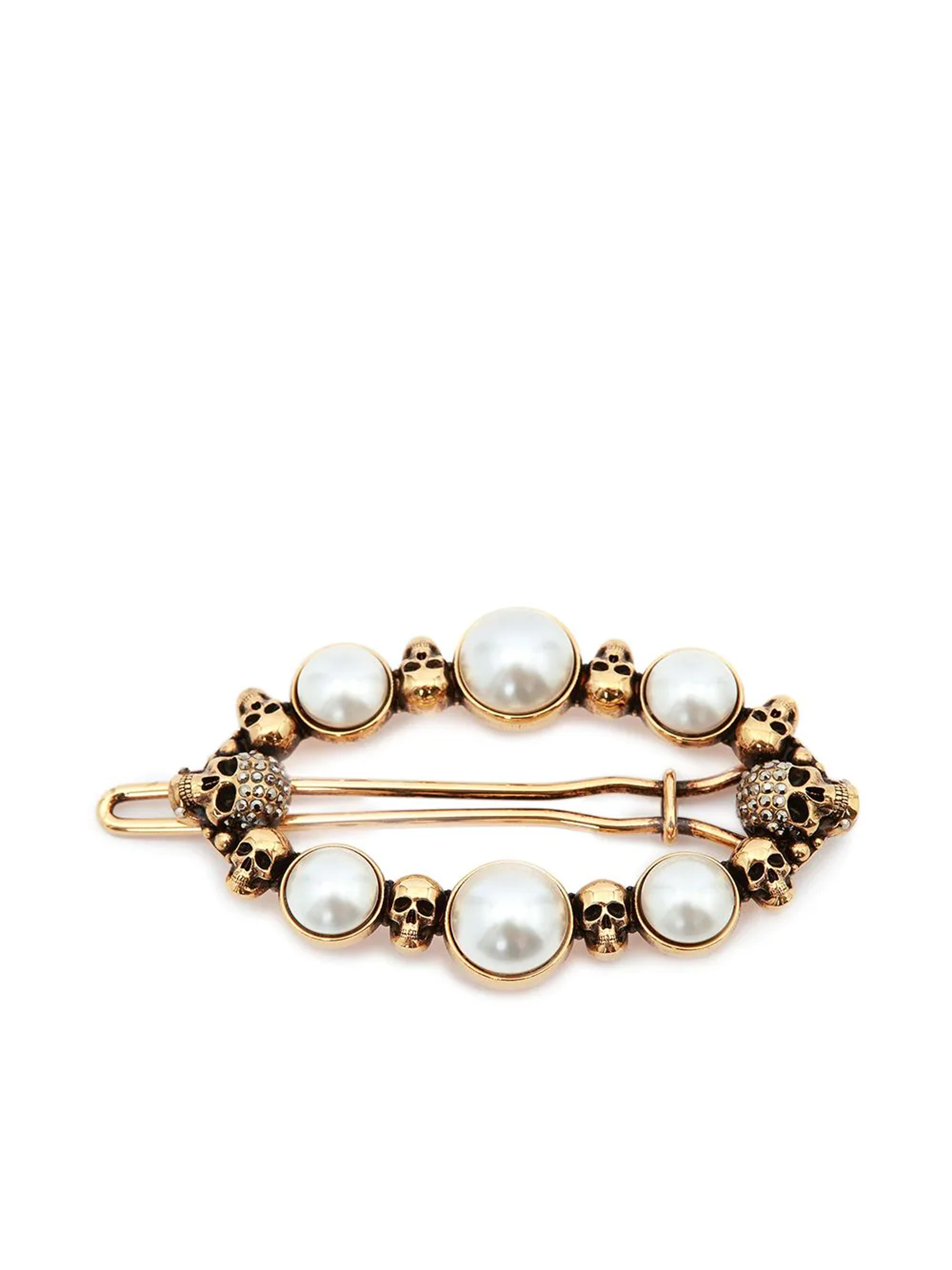 Shop Alexander McQueen pearl skull hair clip with Express Delivery - FARFETCH