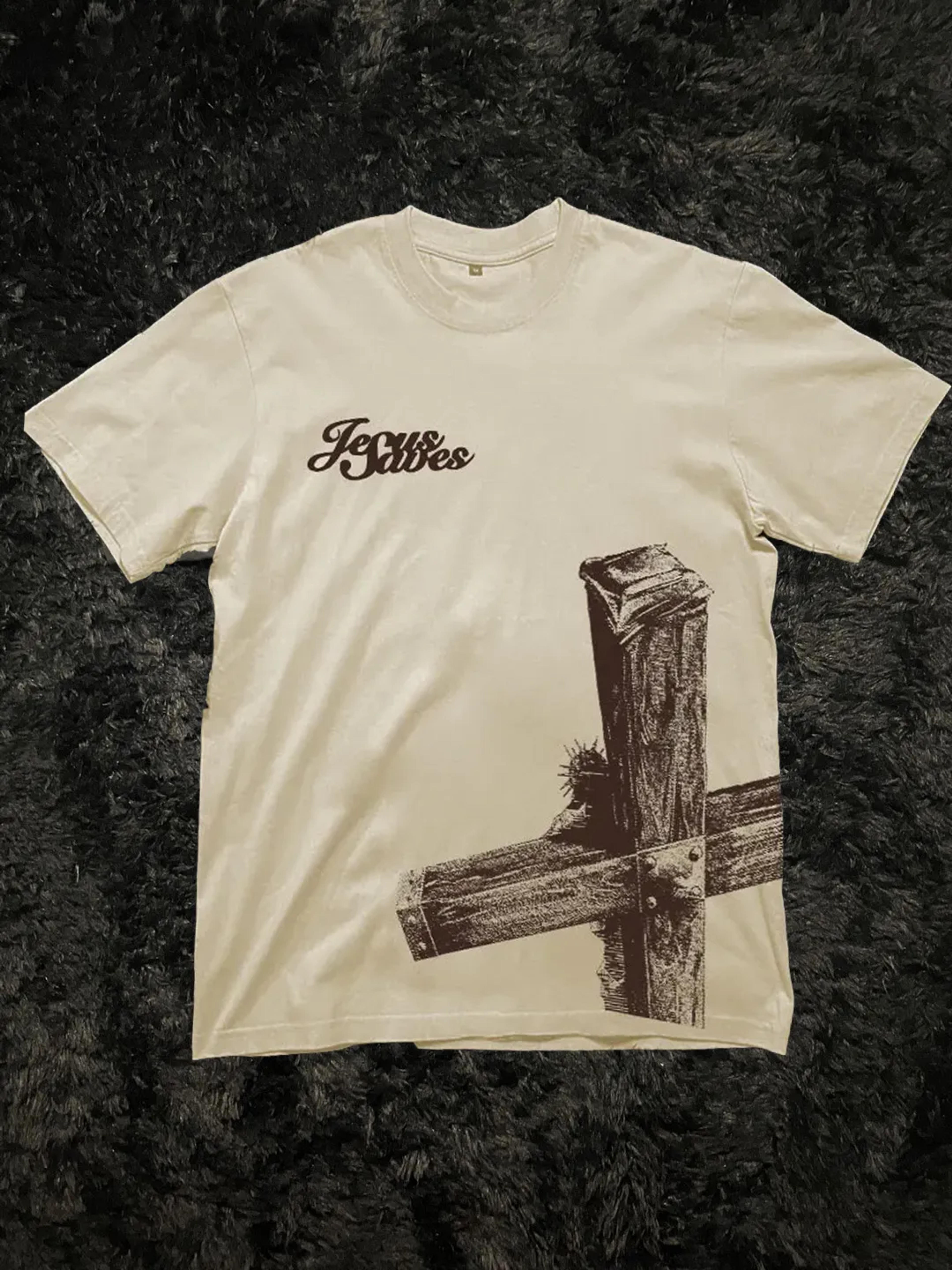 Jesus Saves Print Short Sleeve T-shirt