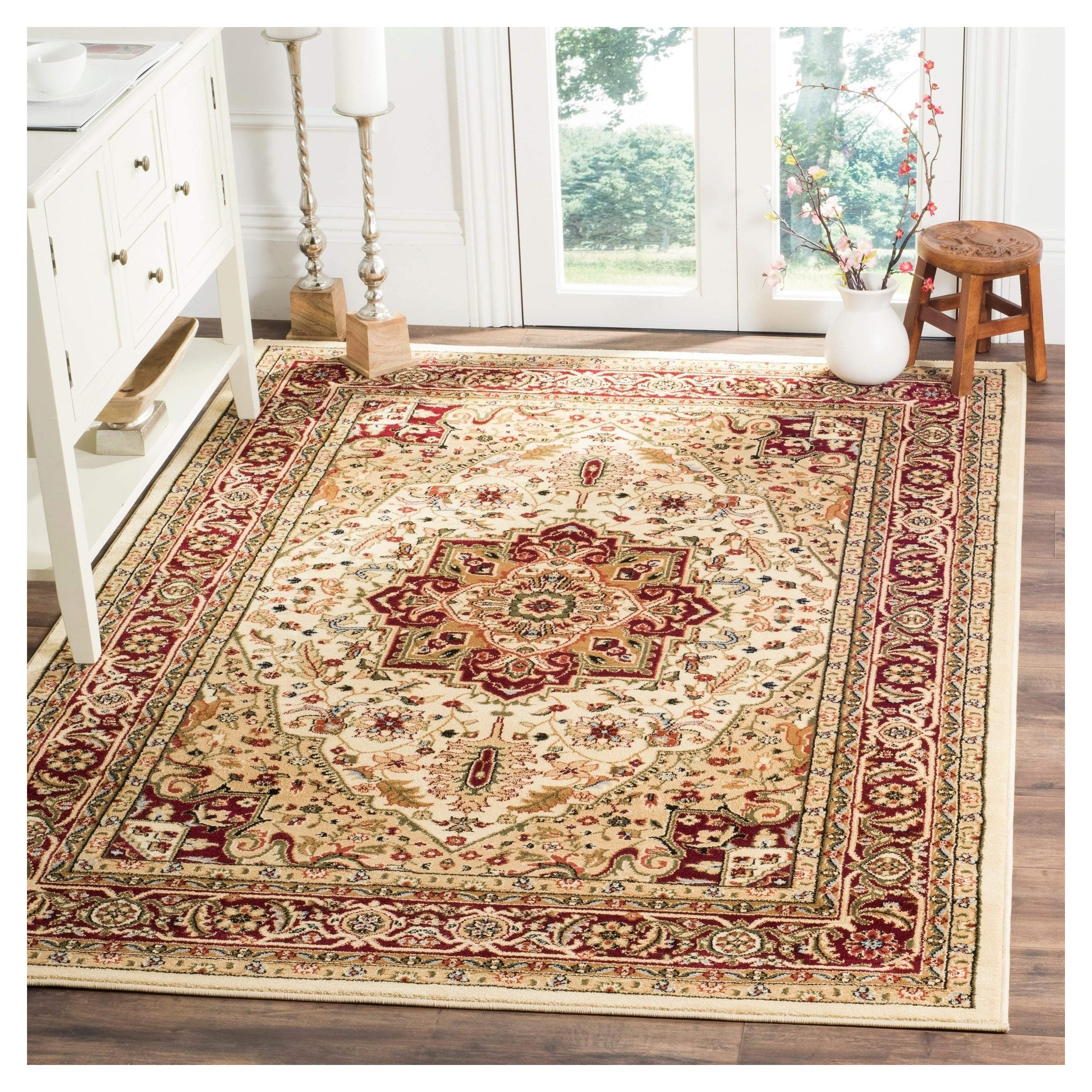 Amazon.com: SAFAVIEH Lyndhurst Collection Area Rug - 8' x 11', Ivory & Red, Traditional Oriental Design, Non-Shedding & Easy Care, Ideal for High Traffic Areas in Living Room, Bedroom (LNH330A) : Home & Kitchen