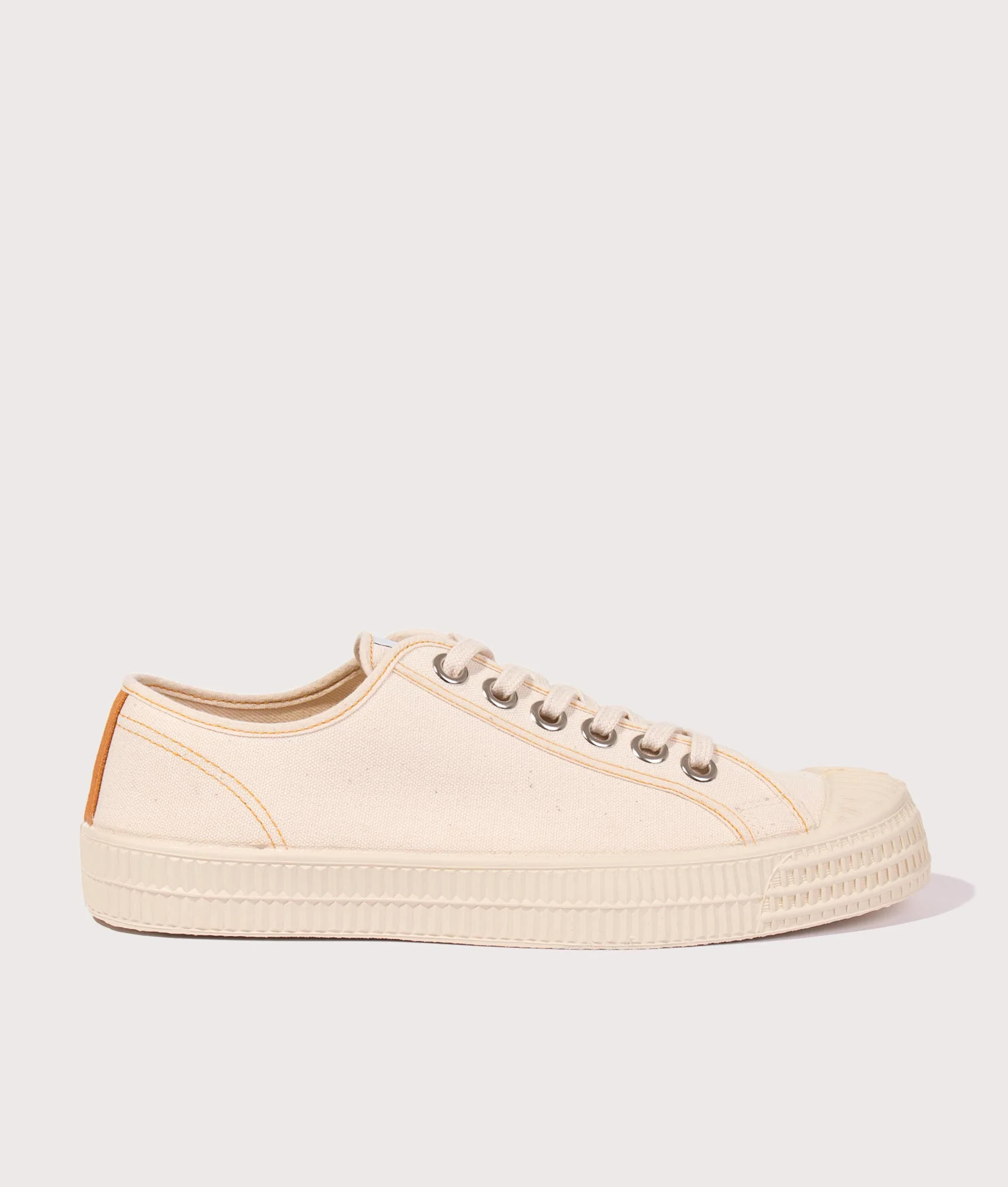 Contrast Stitch Star Master Beige | Novesta | EQVVS