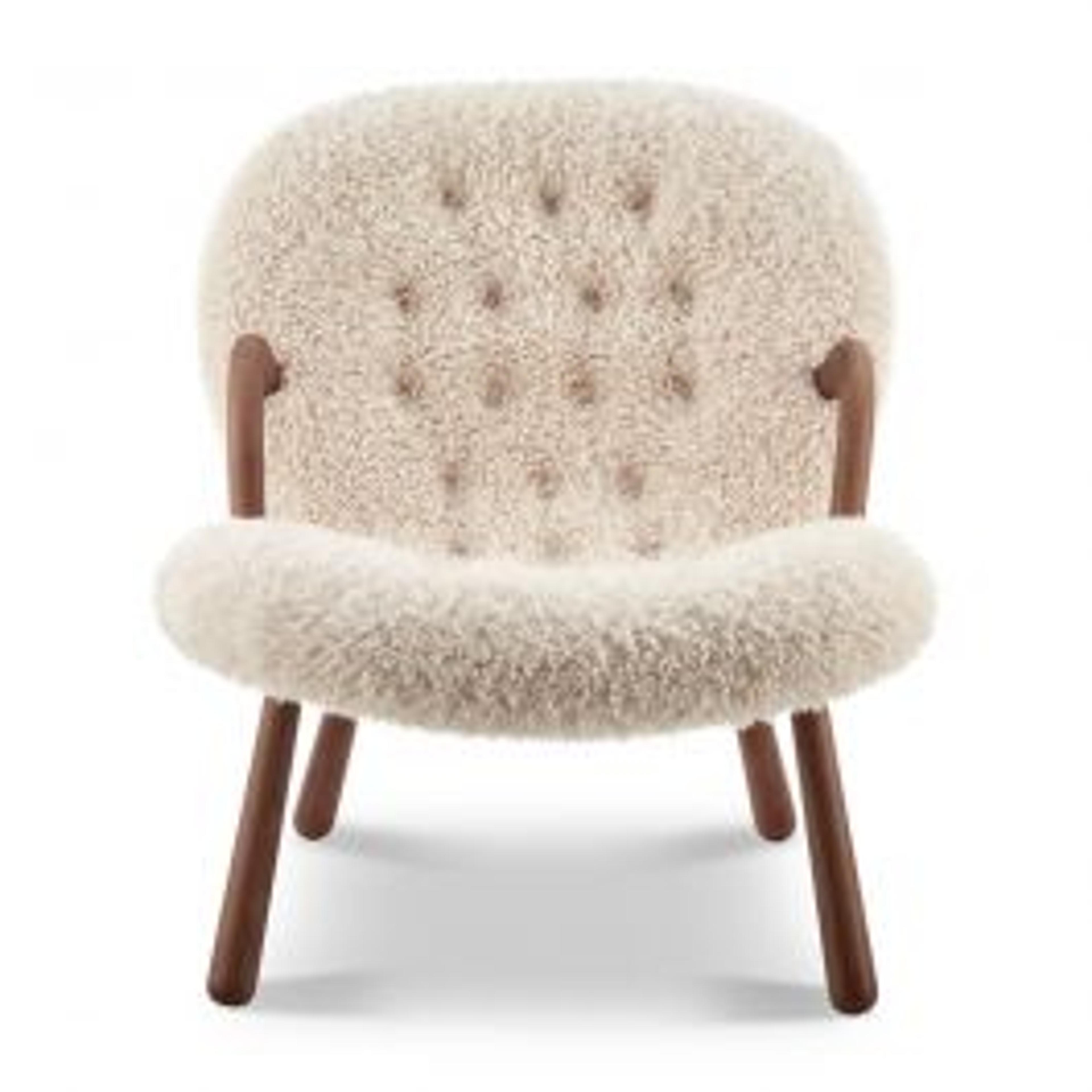 Arctander Clam Chair