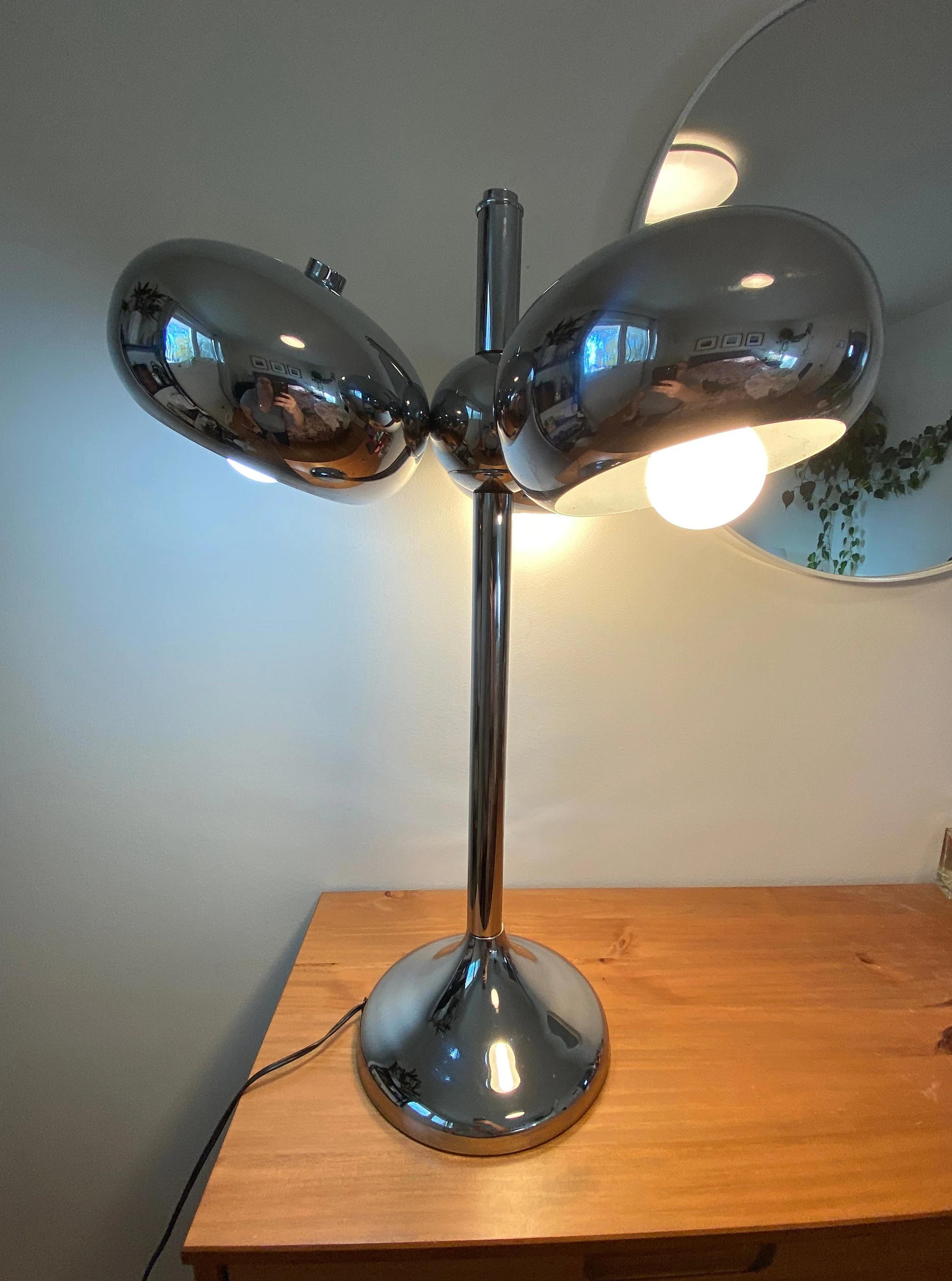 Vintage Chrome 3 Bulb Saucer / Globe / Eyeball Lamp - Etsy