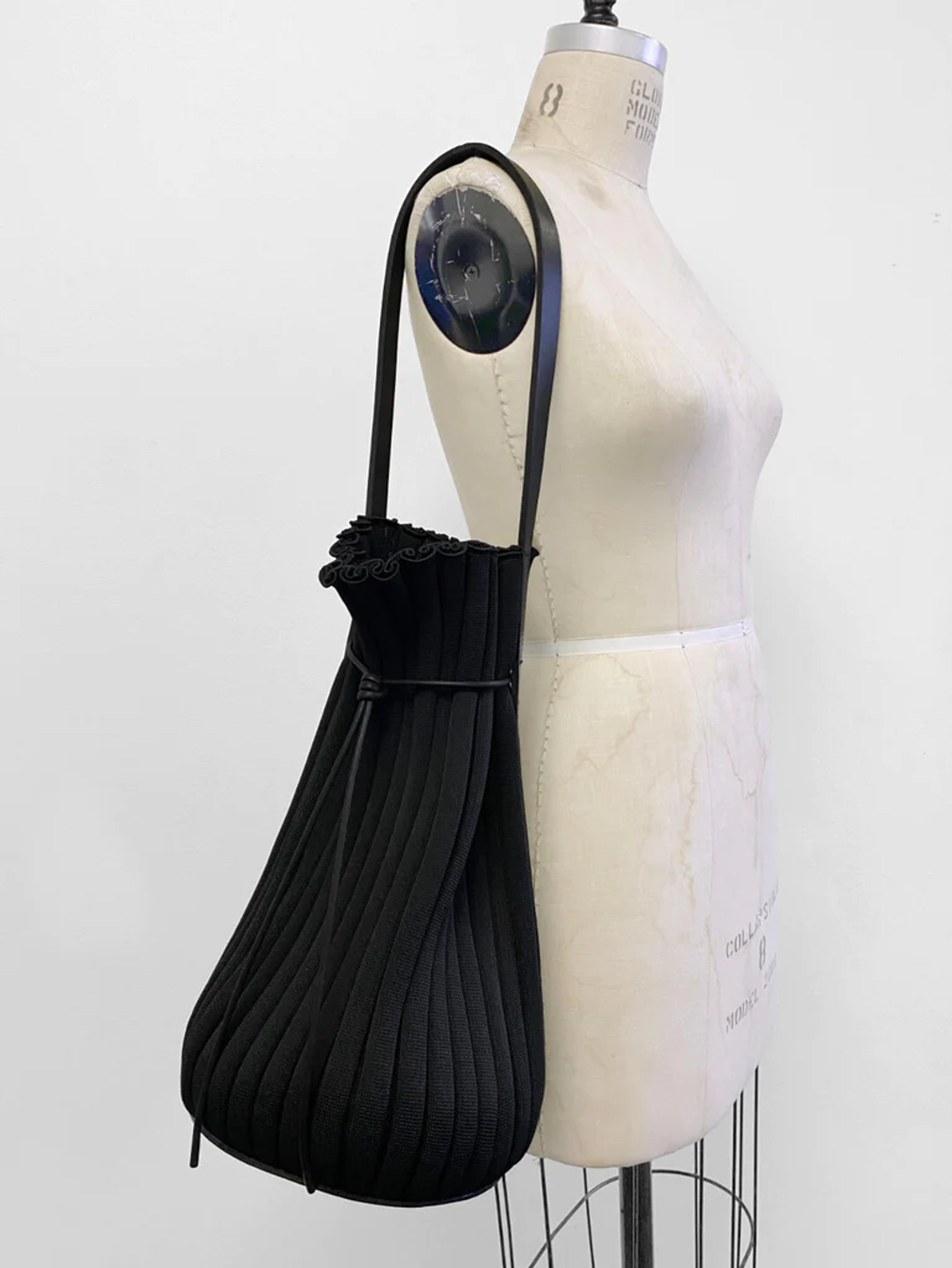 Exhale Supernova Shoulder Tote in Black