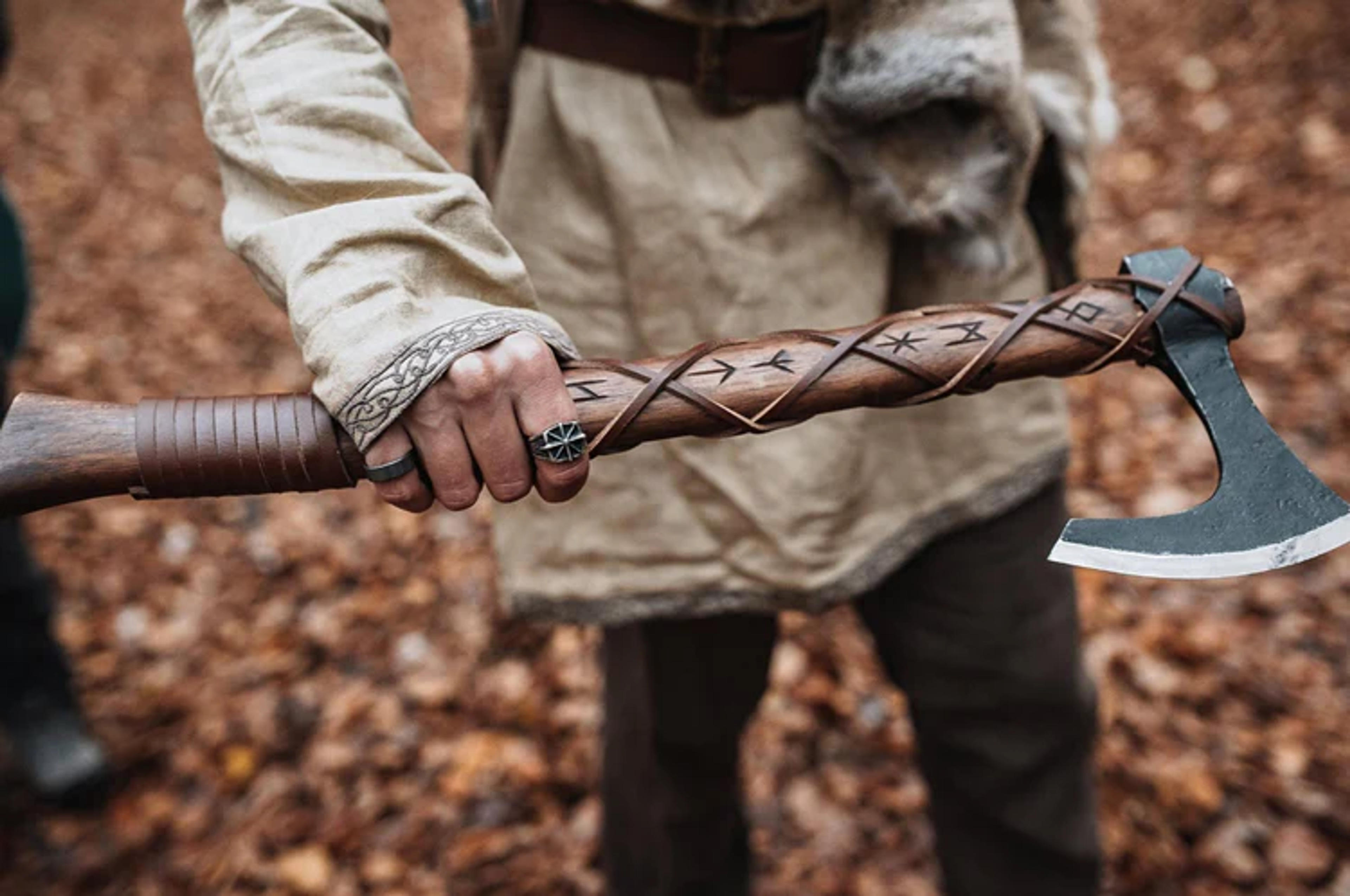 Viking Bearded Battle Axe - The Skeggøx