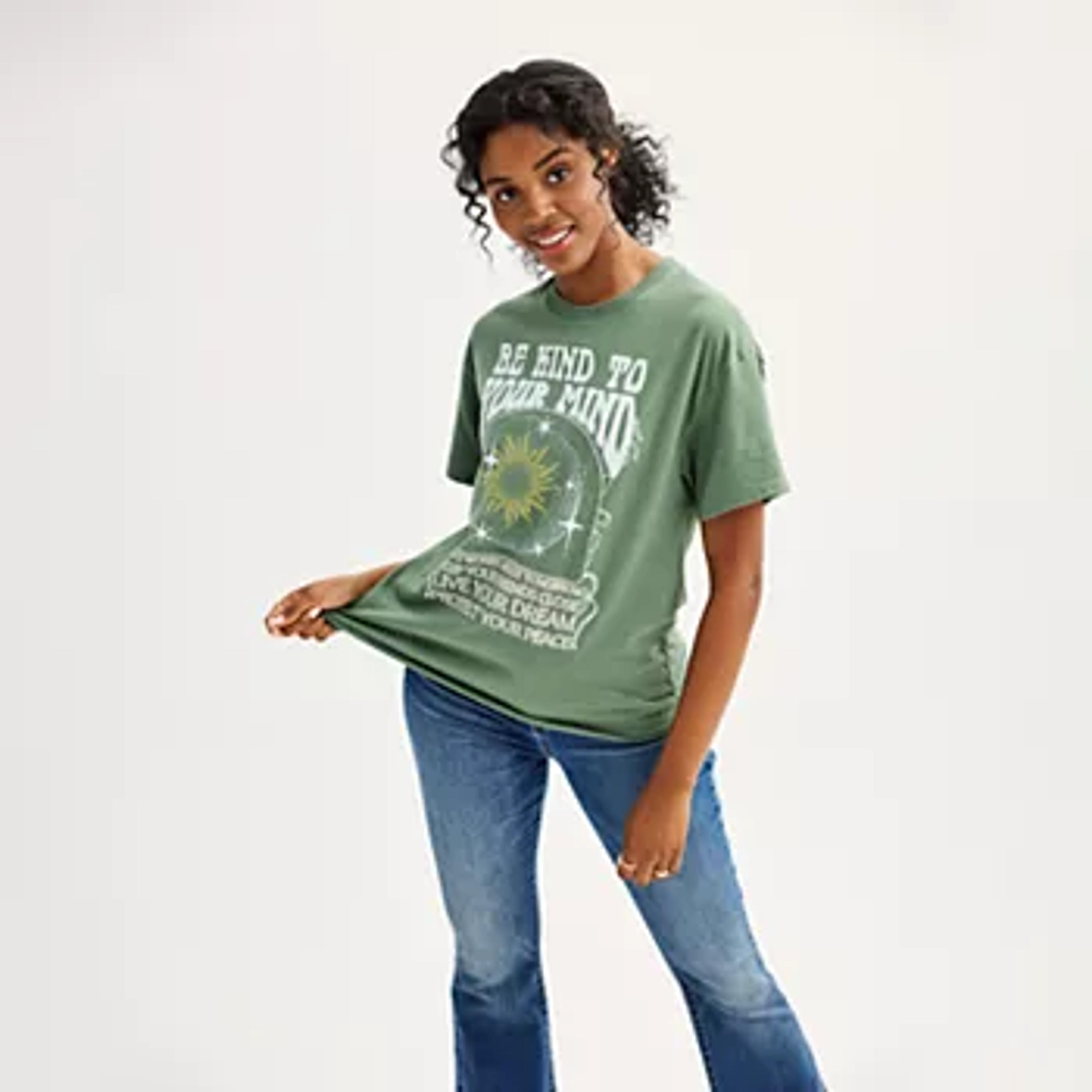 Juniors' Be Kind To Your Mind Graphic Tee - size X LARGE