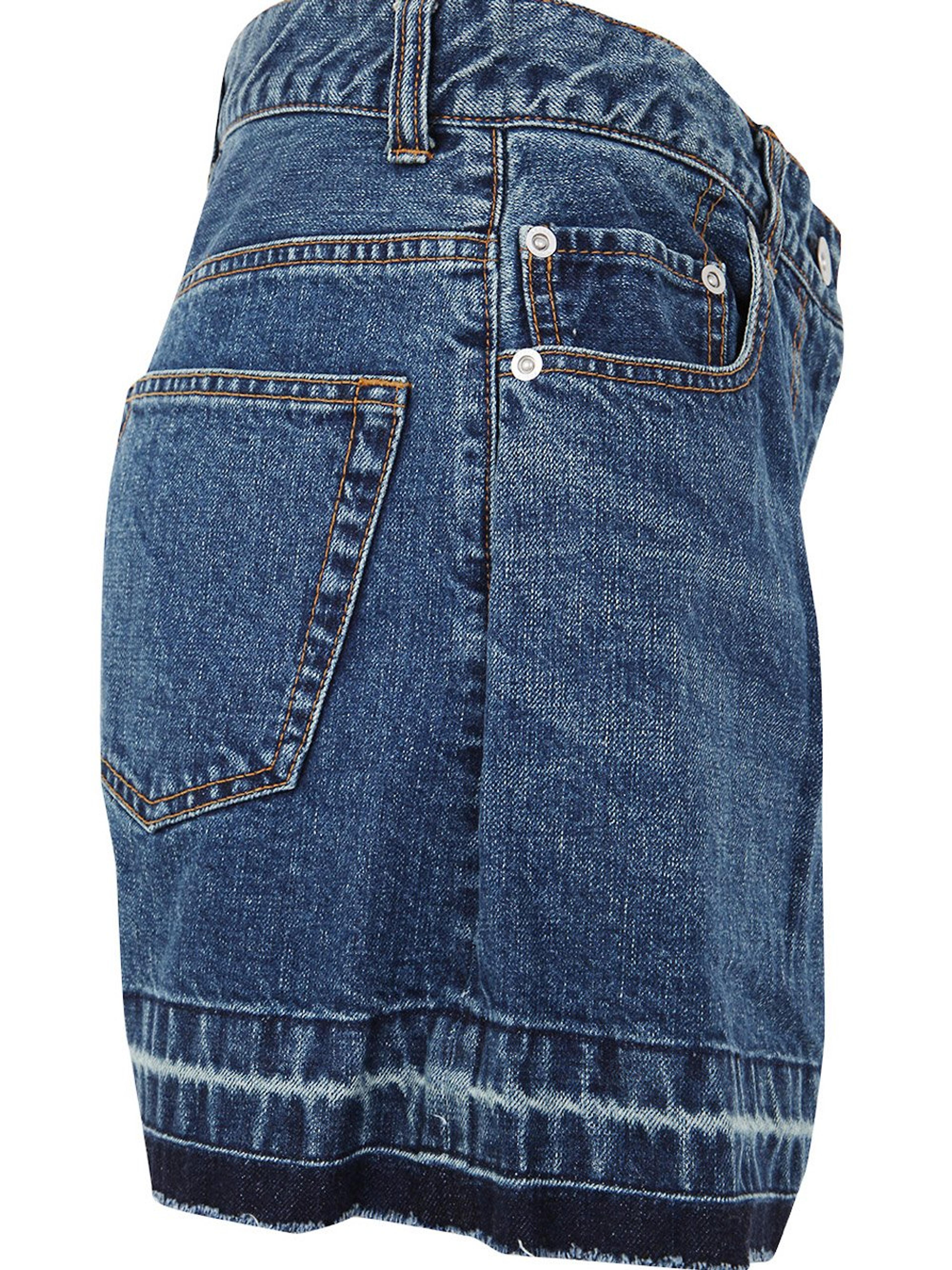 Sacai Raw-Cut Asymmetric Denim Shorts – Cettire