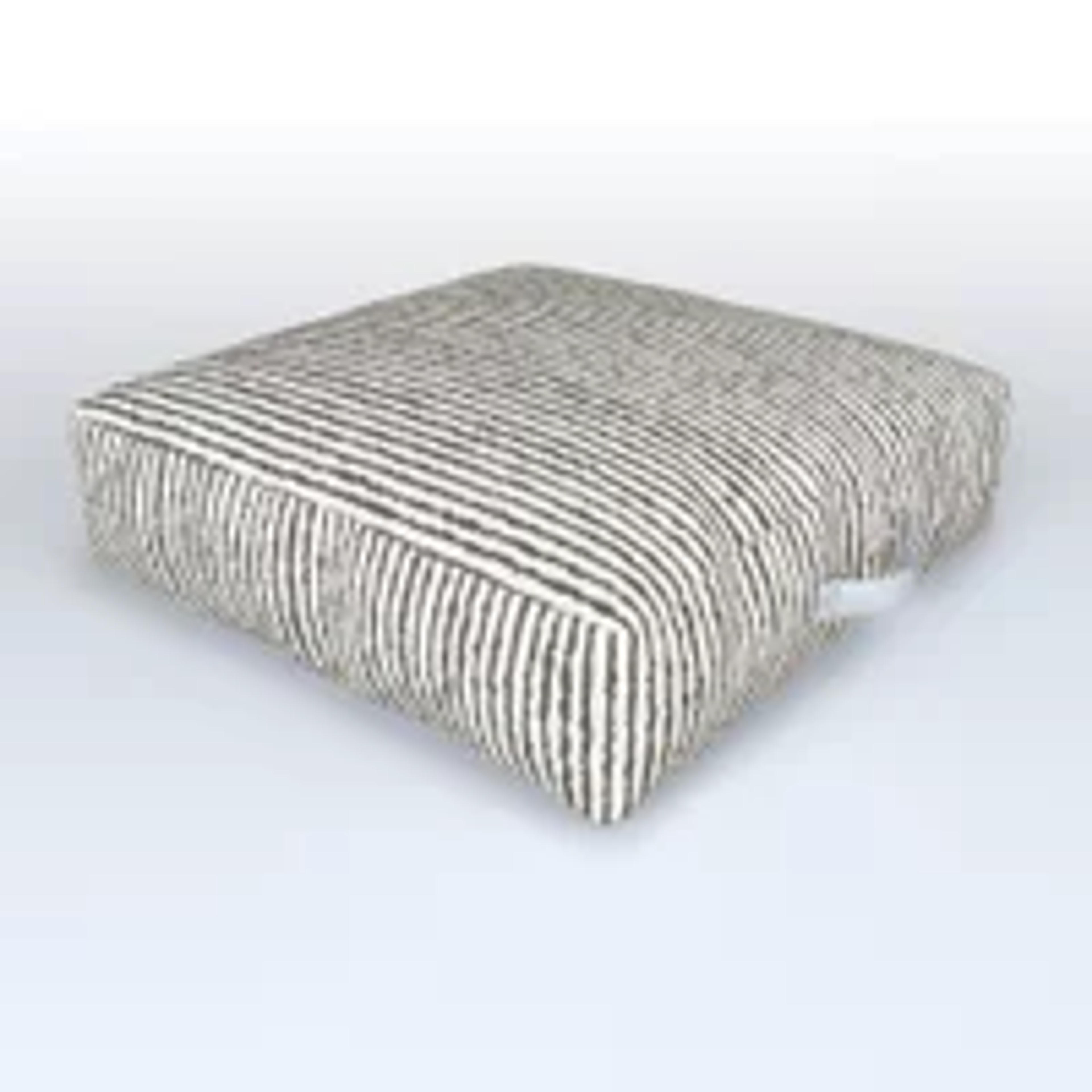 Outdoor Floor Cushion / 26" x 26" x 6"