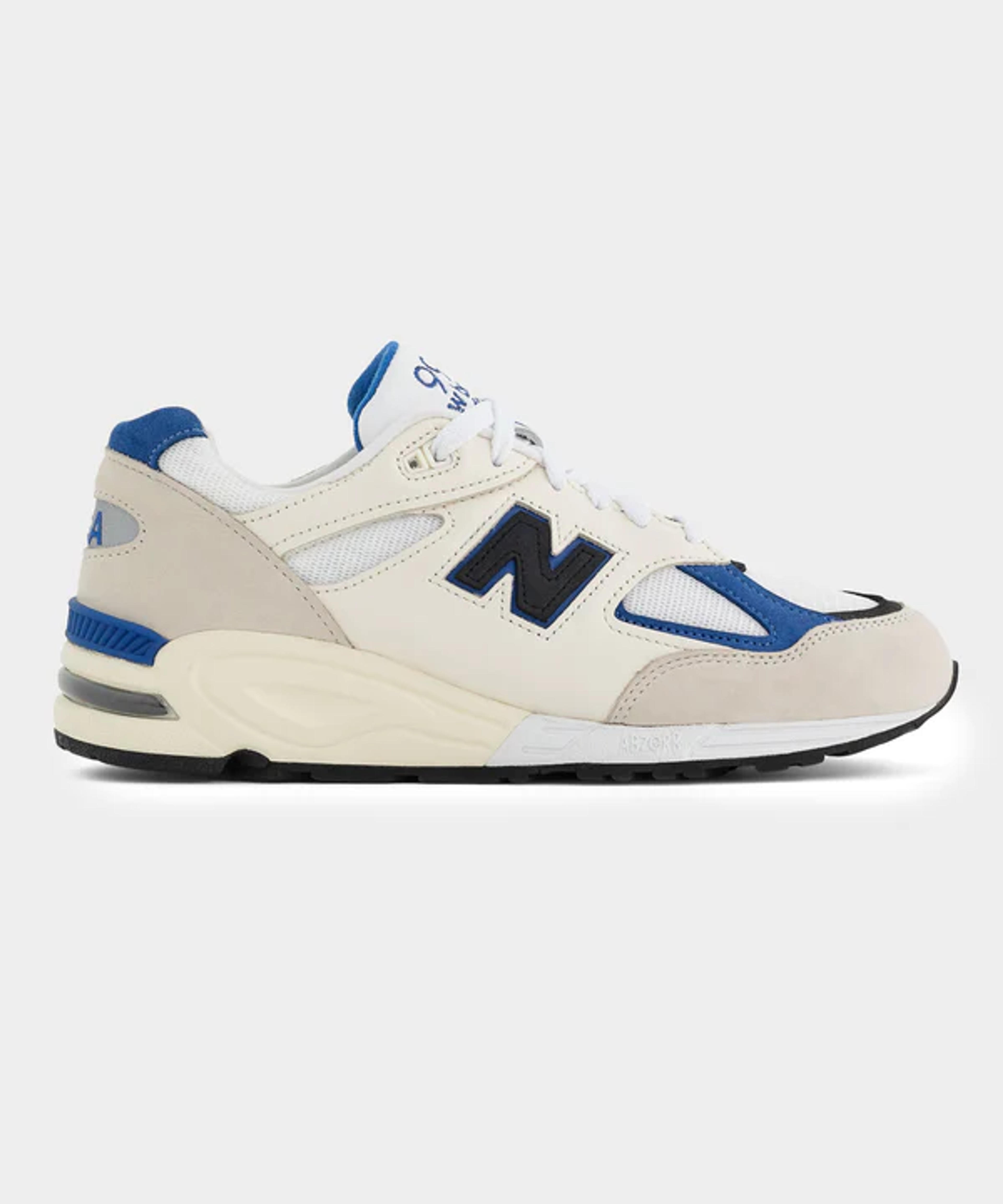 New Balance Made in the USA 990 in White / Blue