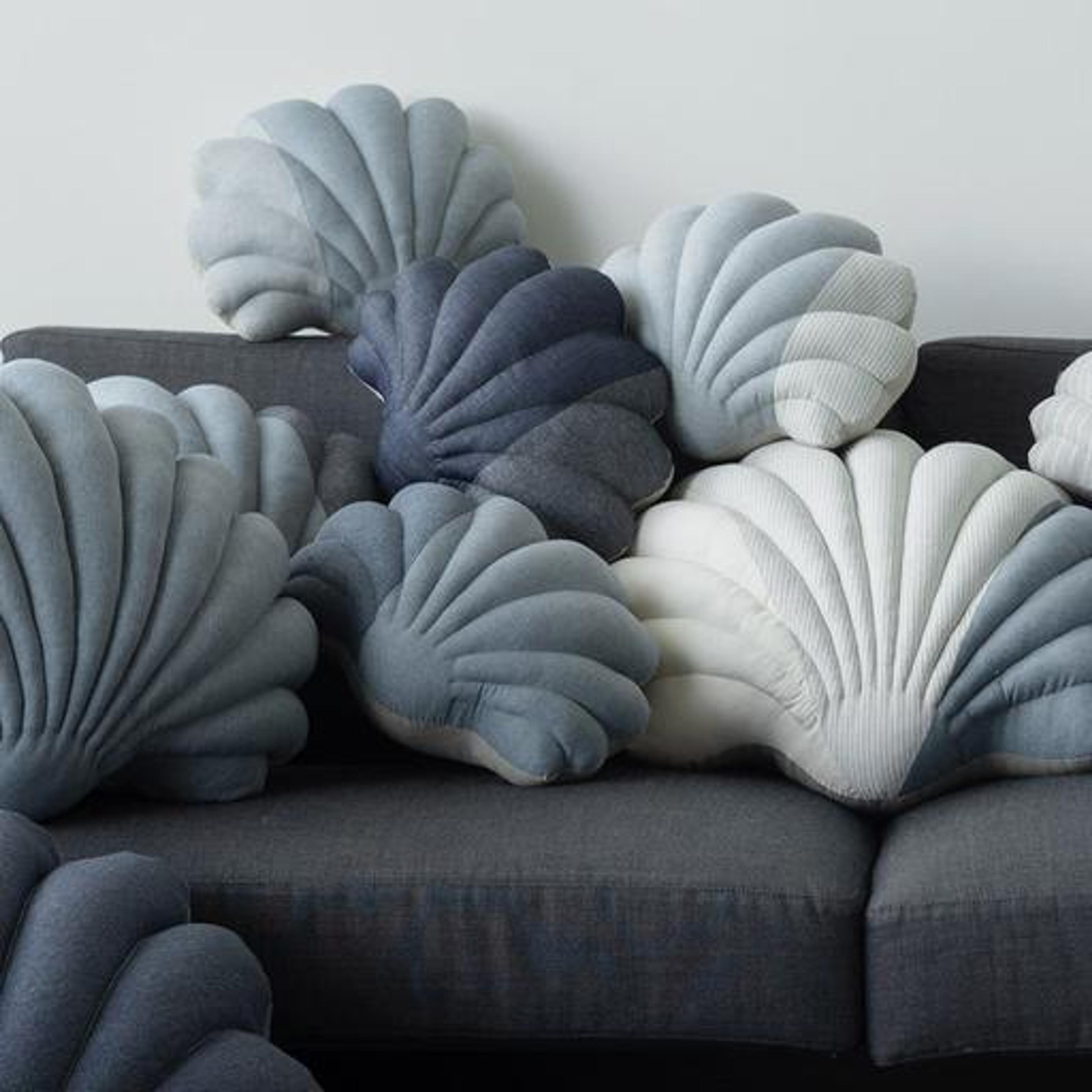 Shell pillows in Denim | product