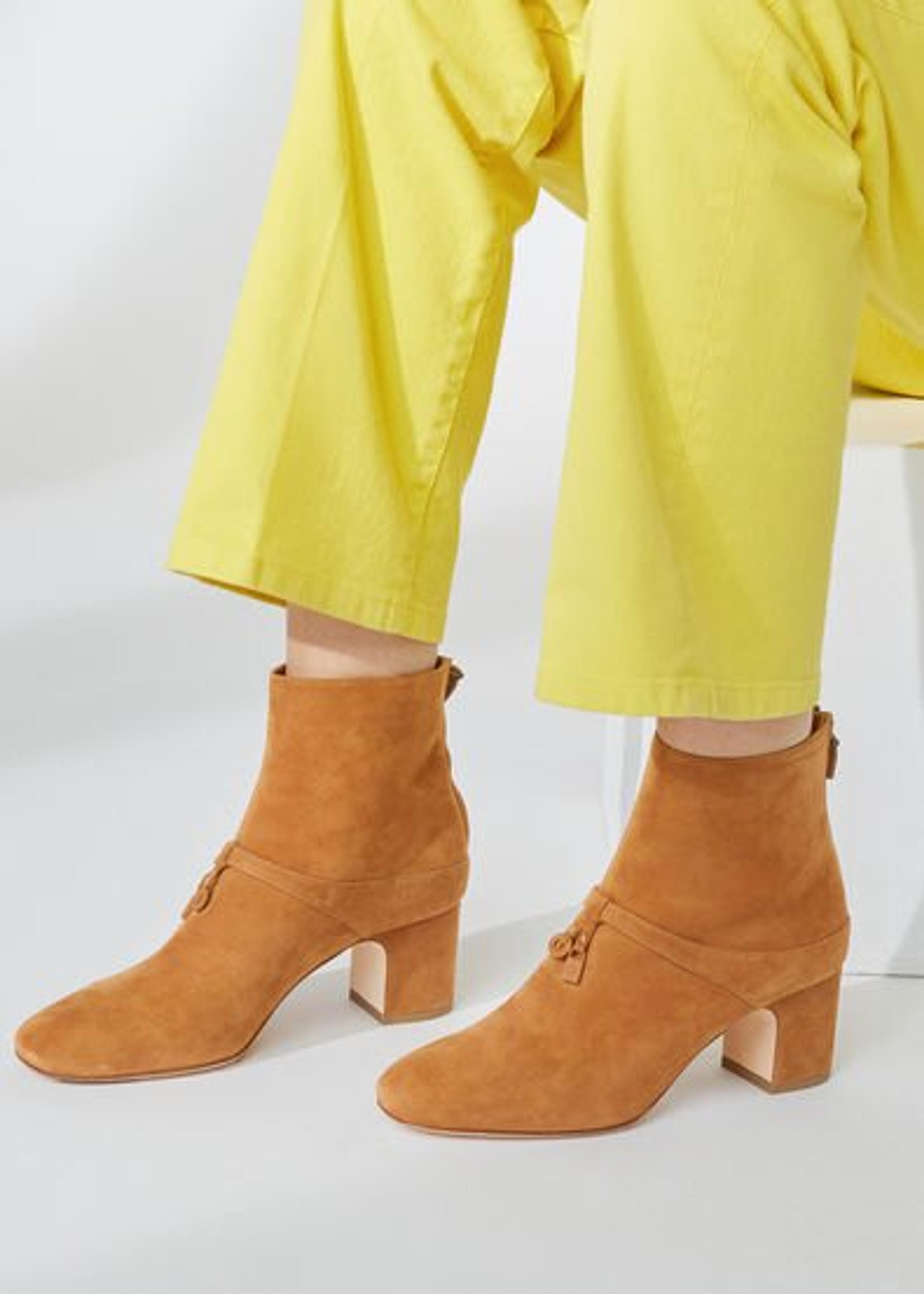 Maxi Charms Ankle Boots in Suede Goatskin Wot | Loro Piana