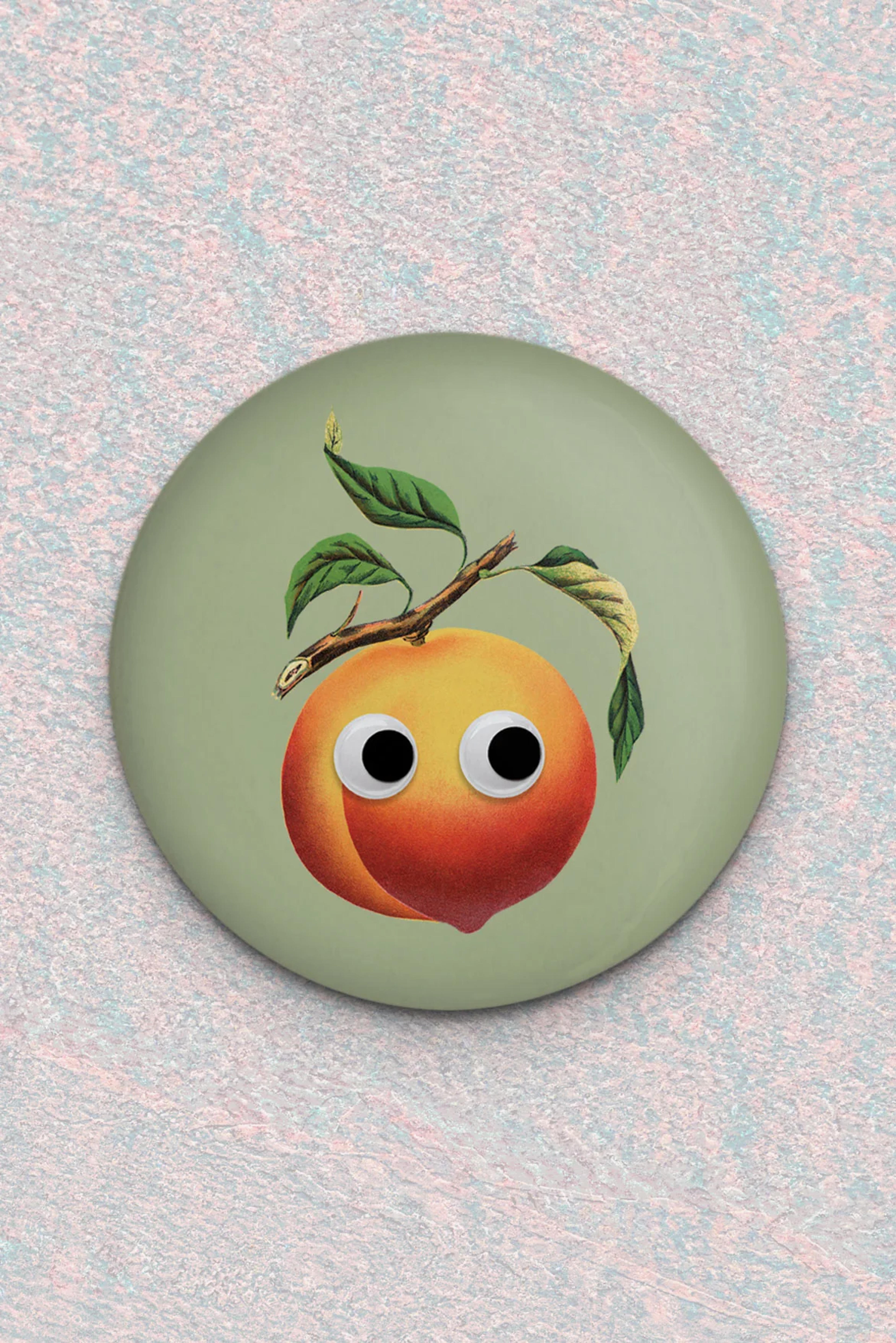 Googly Peach Magnet – Stay Home Club