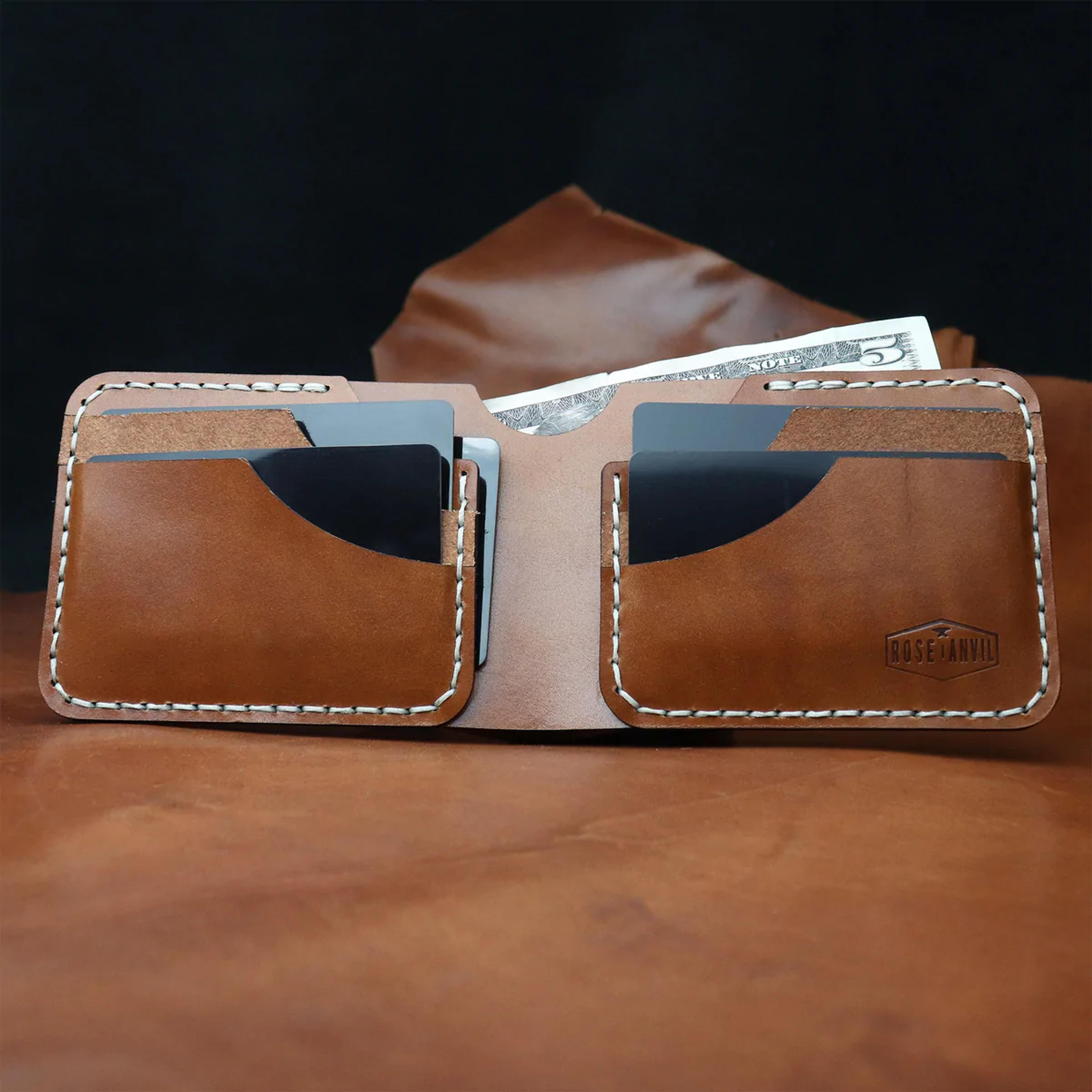 Clayton Wallet – Rose Anvil