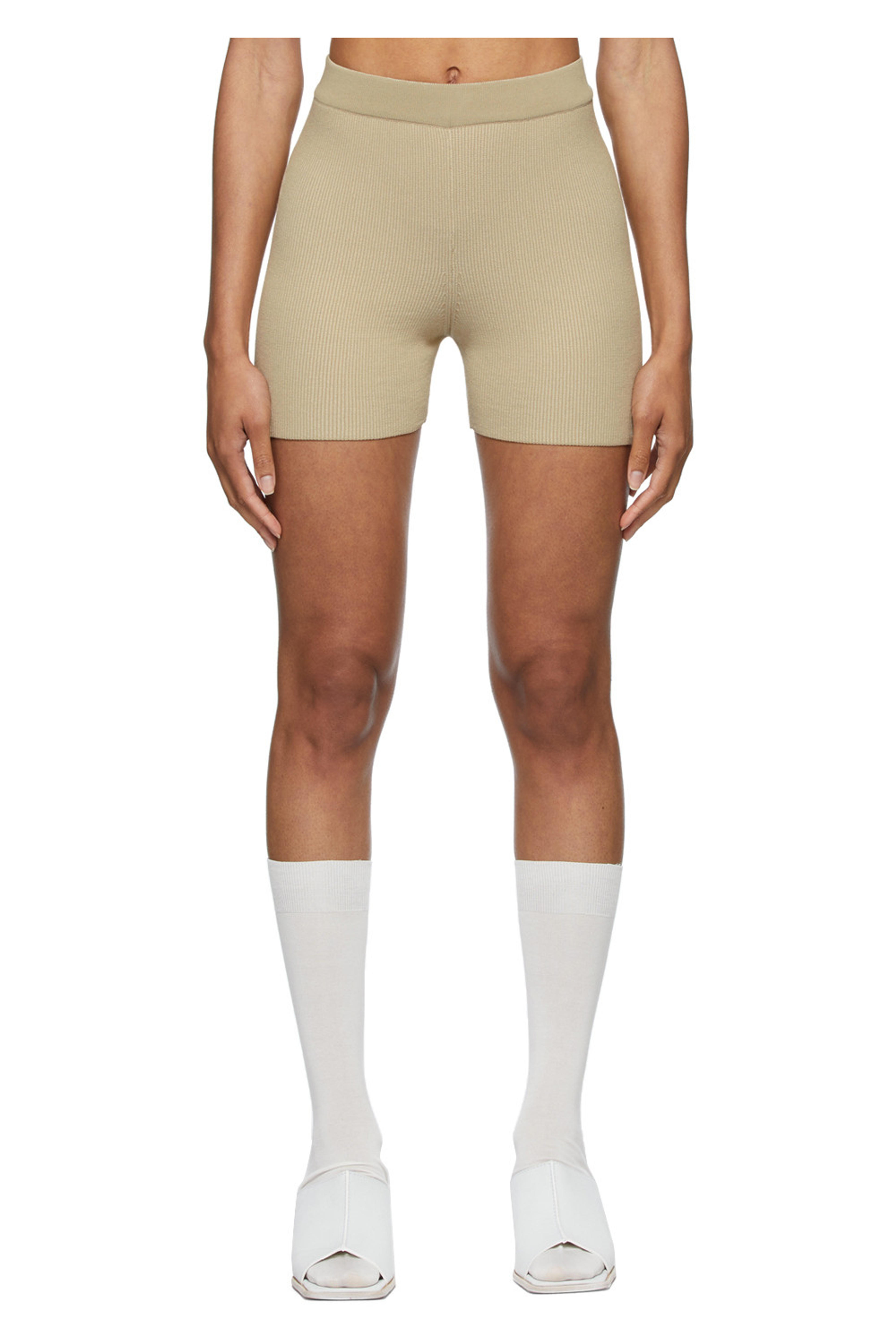 Beige La Montagne 'Le Short Arancia' Shorts by Jacquemus on Sale