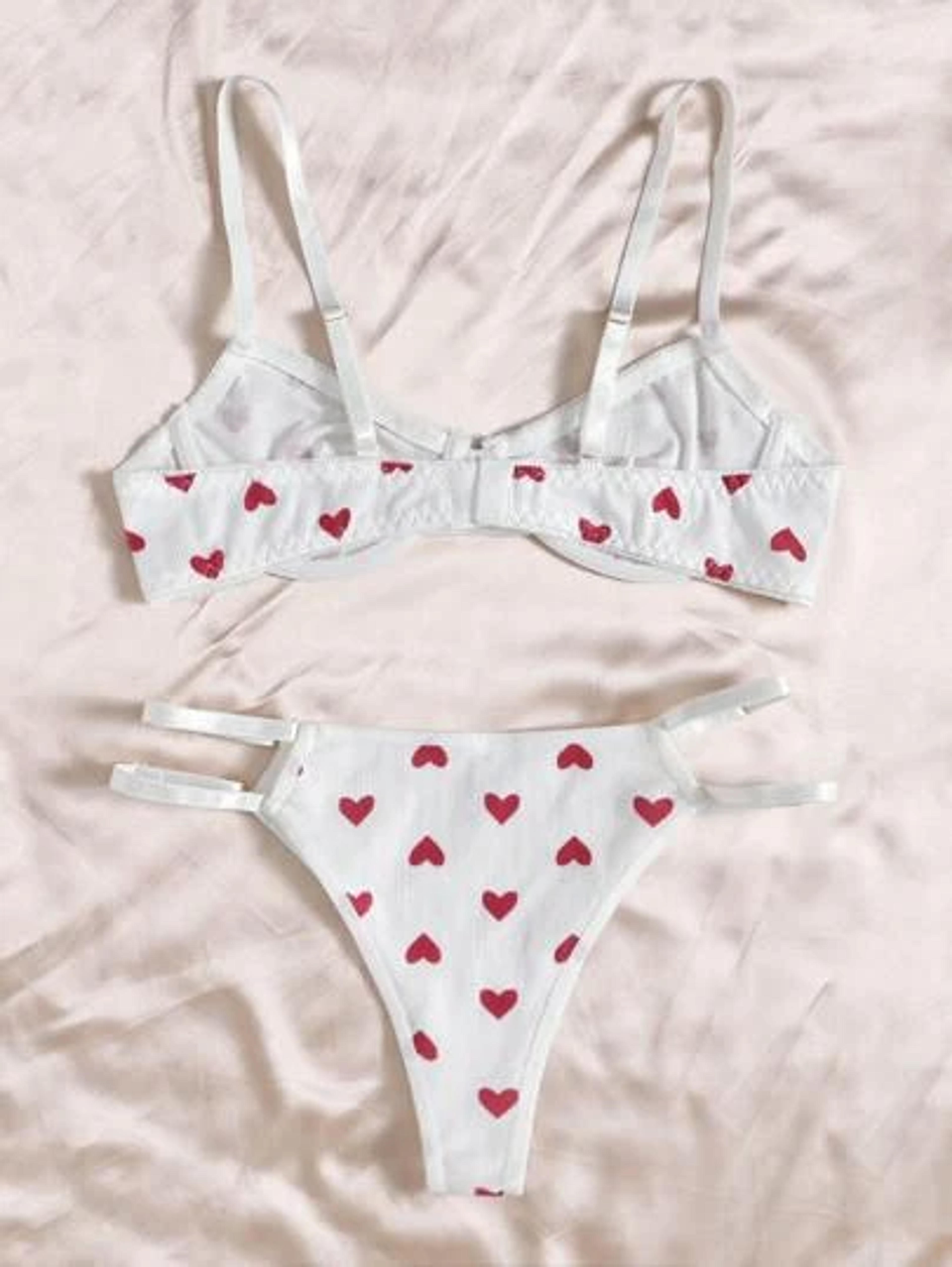Heart Print Cut-out Underwire Lingerie Set | SHEIN UK