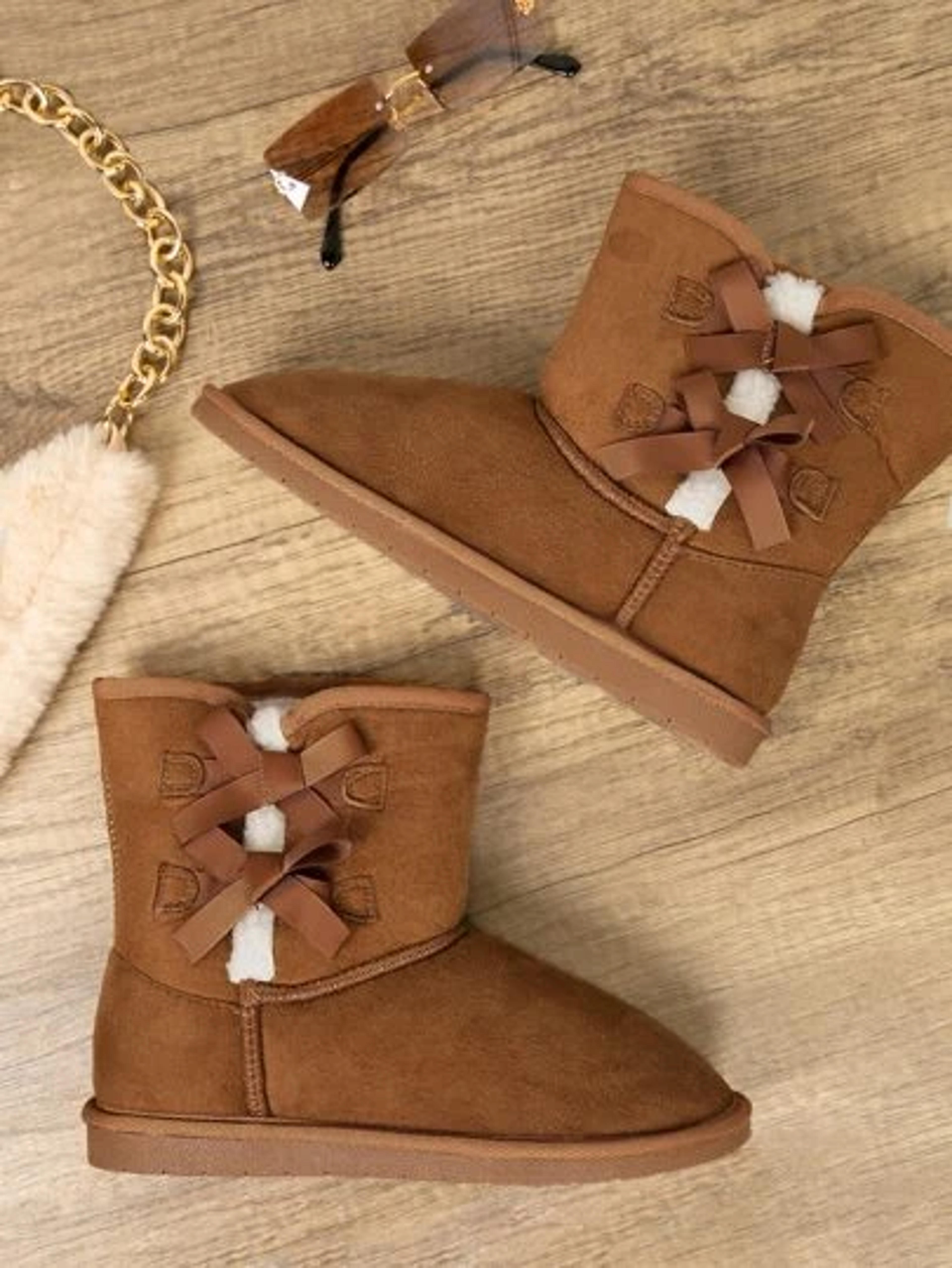 Bow Tie Embellishment Pull On Cozy Boots | SHEIN USA