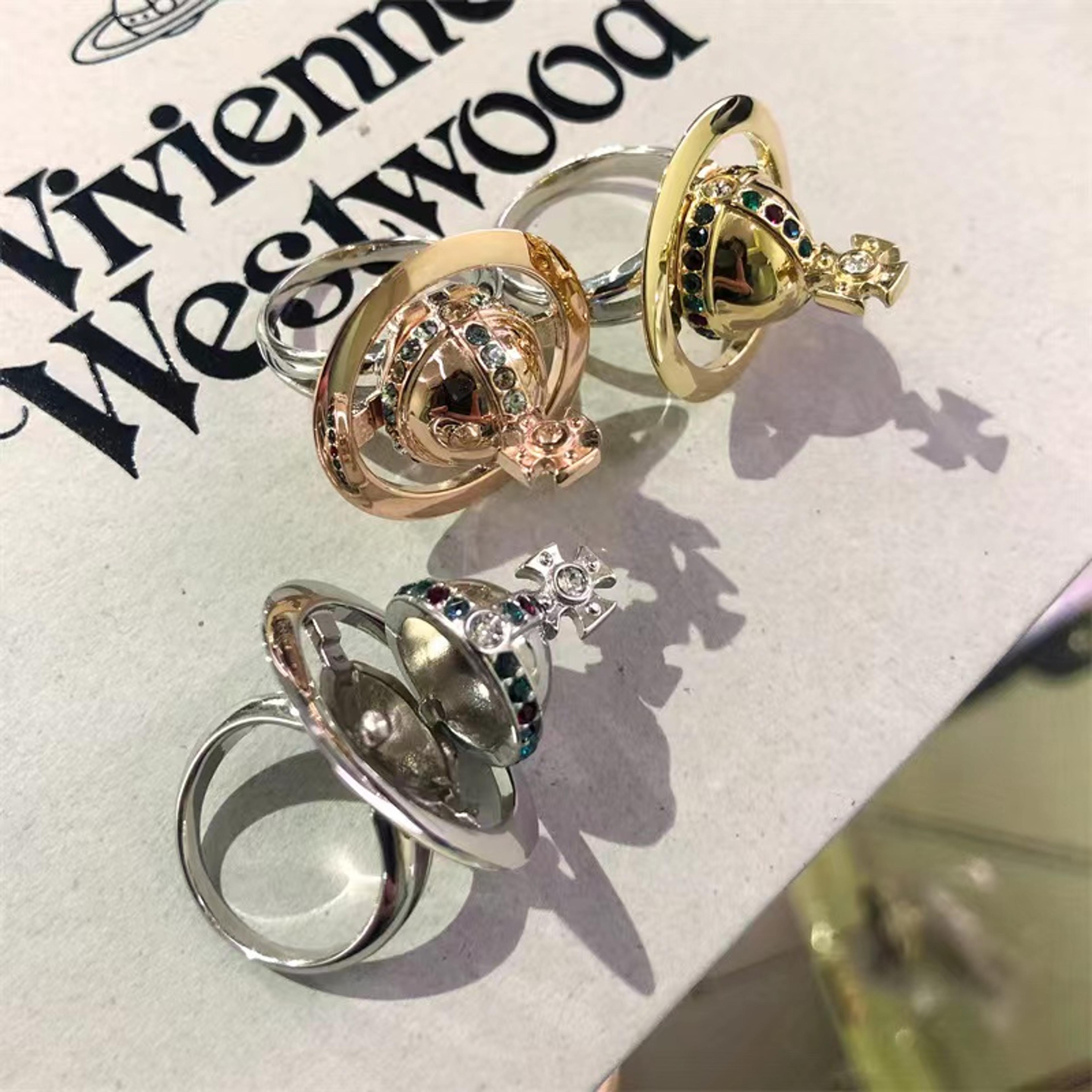 US$ 49.00 - Vivienne Westwood Rings - www.chstars.shop