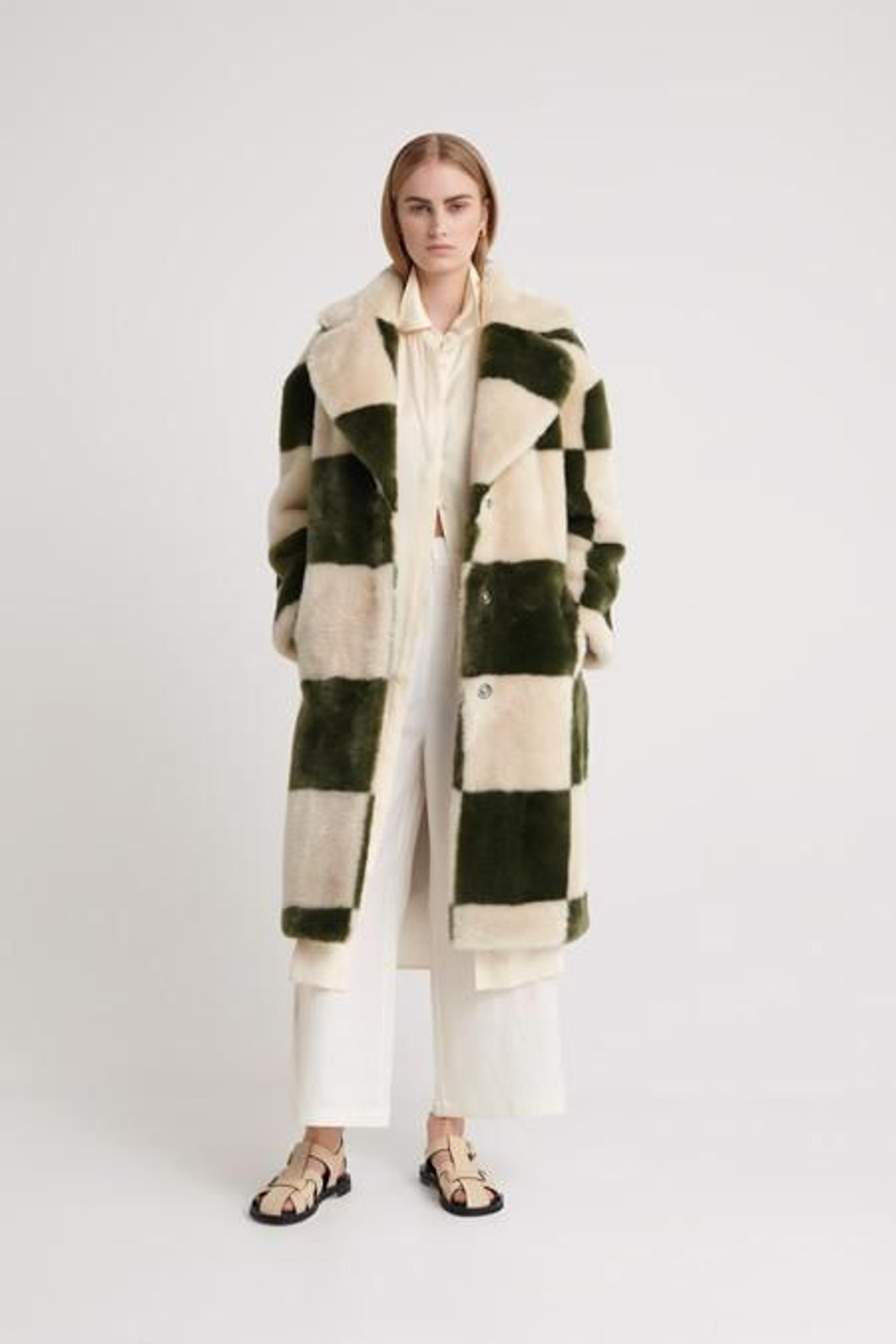 KATIE LONG FAUX FUR GREEN CHECKERBOARD – Jakke