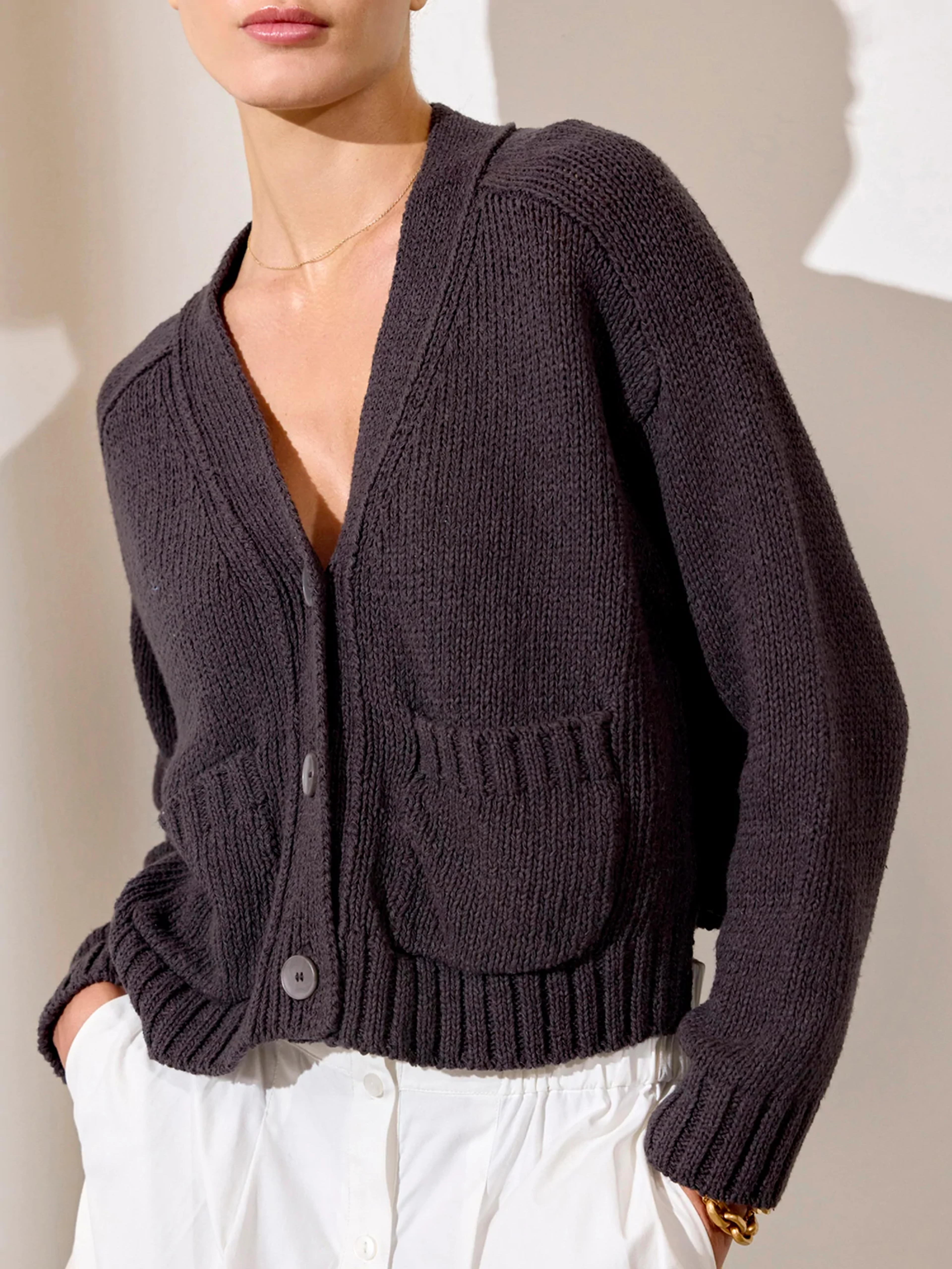 Women's Cropped Cardigan in Washed Black