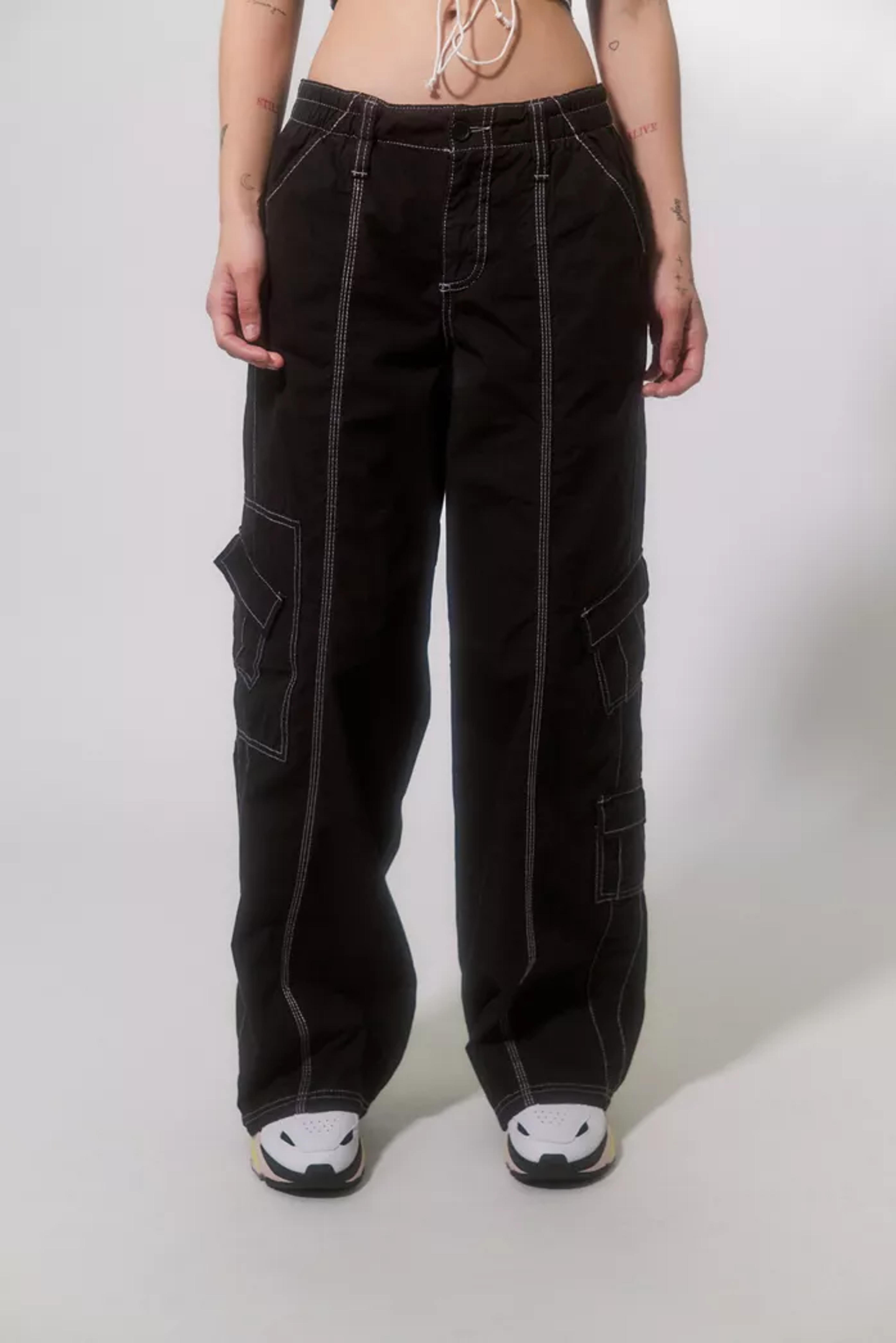 BDG Y2K Low-Rise Cargo Pant | Urban Outfitters