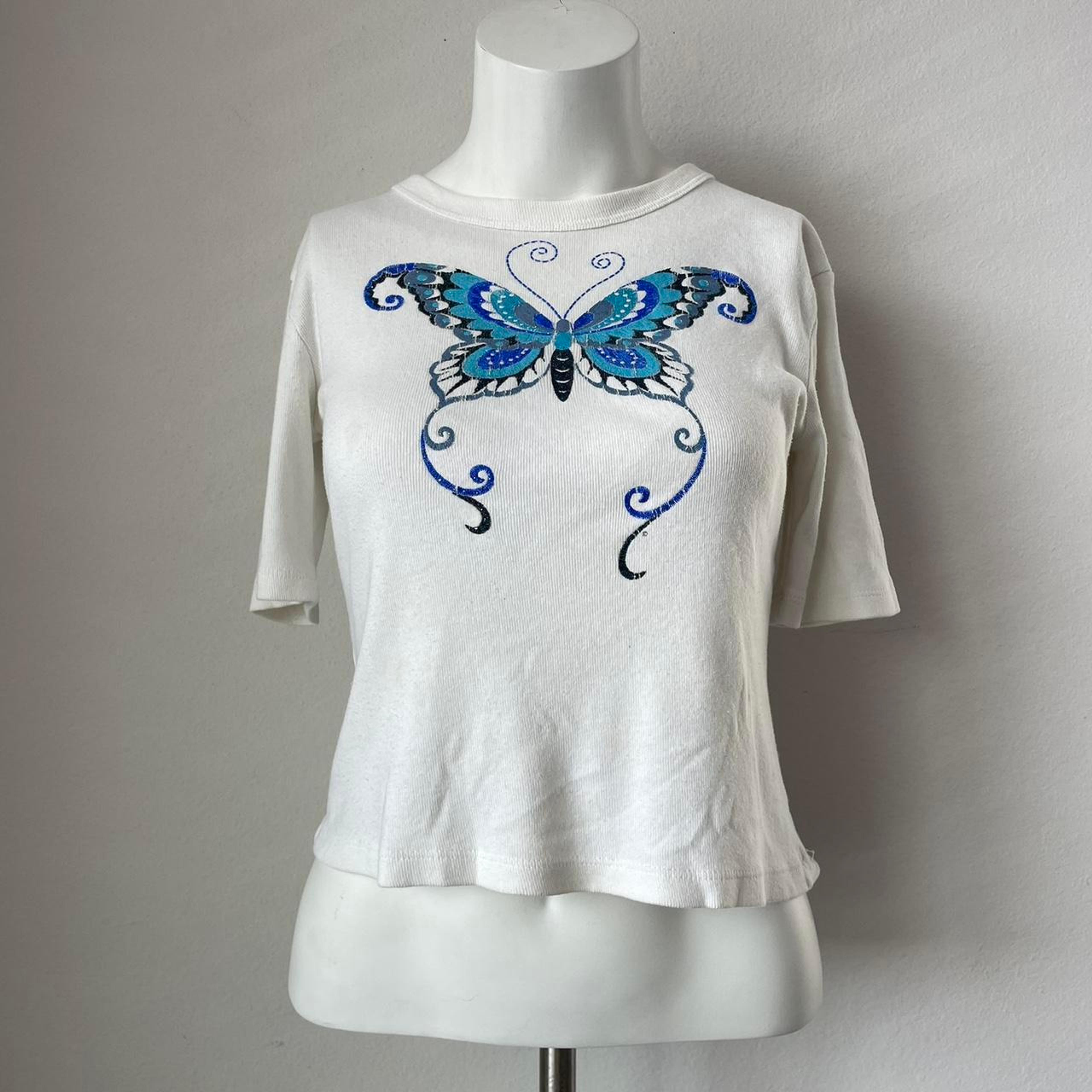 Y2K butterfly grunge top

⋆ Vintage y2k
⋆ 100%...